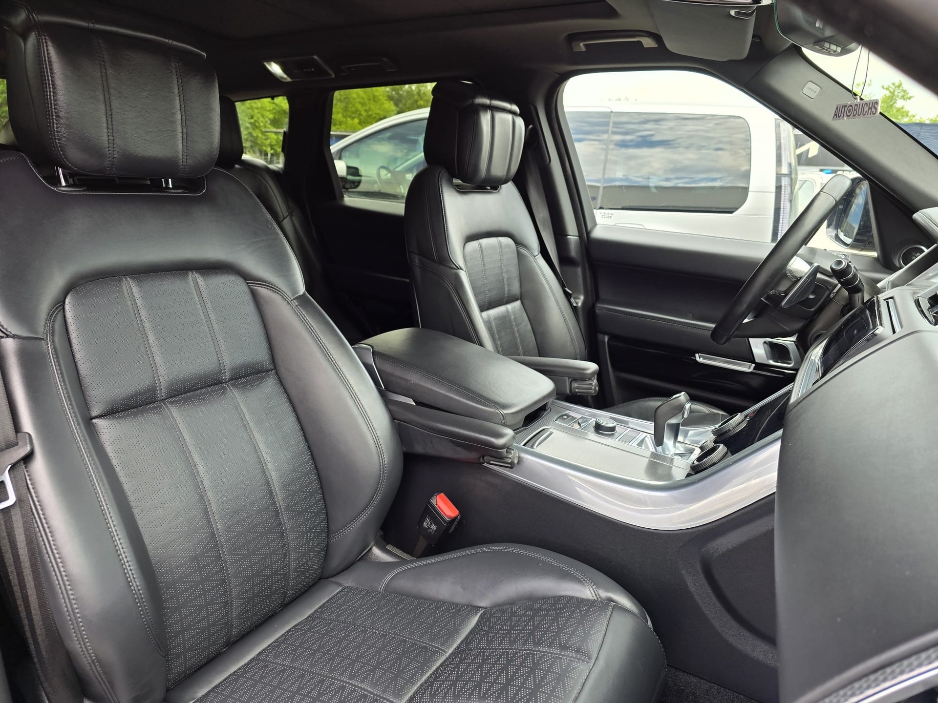 LAND ROVER Range Rover Sport 3.0 SDV6 HSE Automatic-image-16