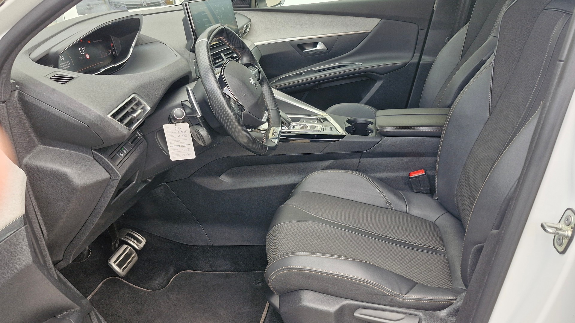 PEUGEOT 5008 1.5 BlueHDi GT-image-4