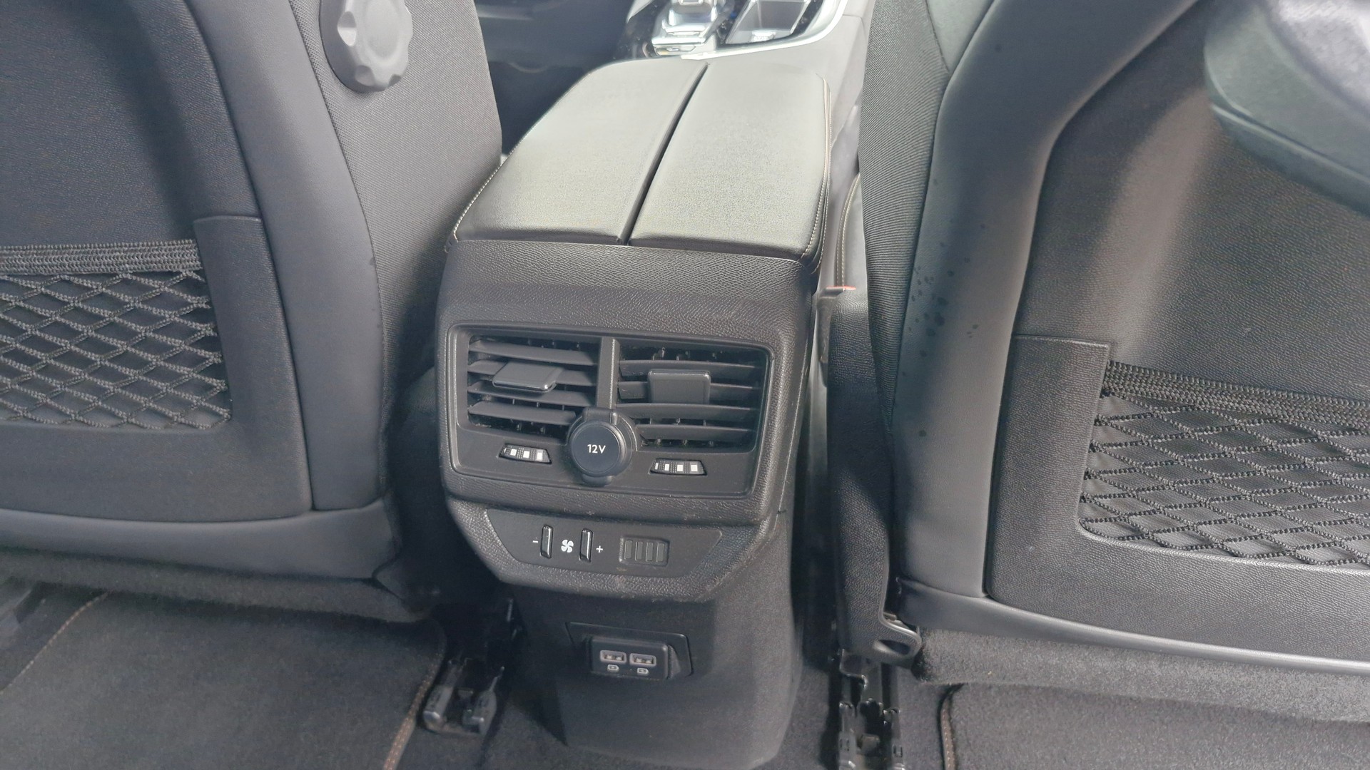 PEUGEOT 5008 1.5 BlueHDi GT-image-11