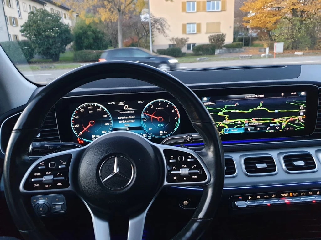 MERCEDES-BENZ GLE 350 de 4Matic AMG Line 9G-Tronic ** 319 PS ** Voll-Leder ** Gr-Navi ** RF-Kamera 360° ** Panorama-Glass ** AHK ** Sitzmemory-image-13