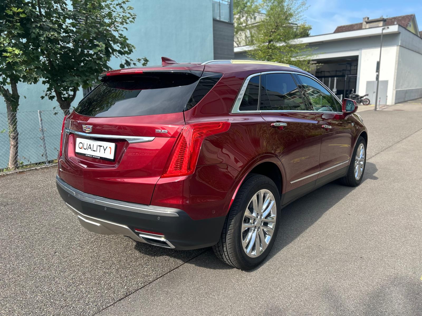 CADILLAC XT5 Crossover 3.6 Luxury Automatic-showroom-element-2