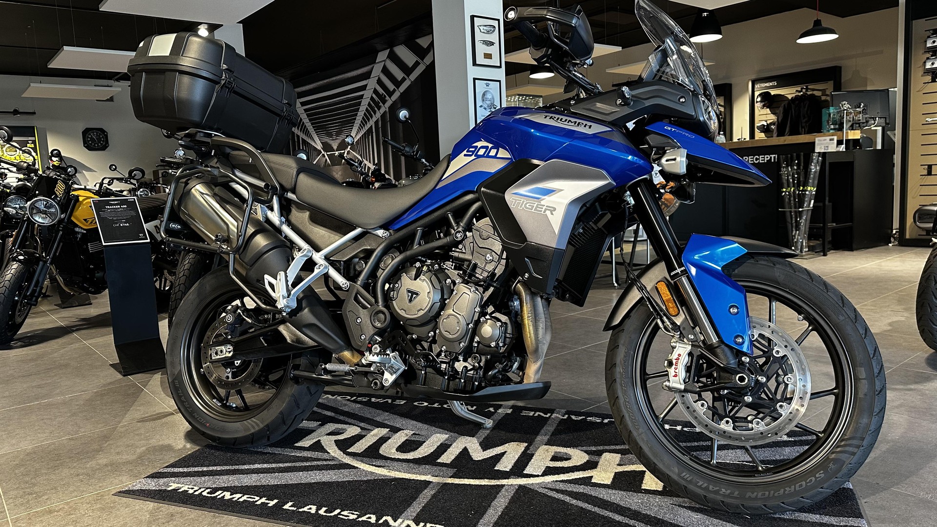 TRIUMPH Tiger 900 GT Pro-showroom-element-1