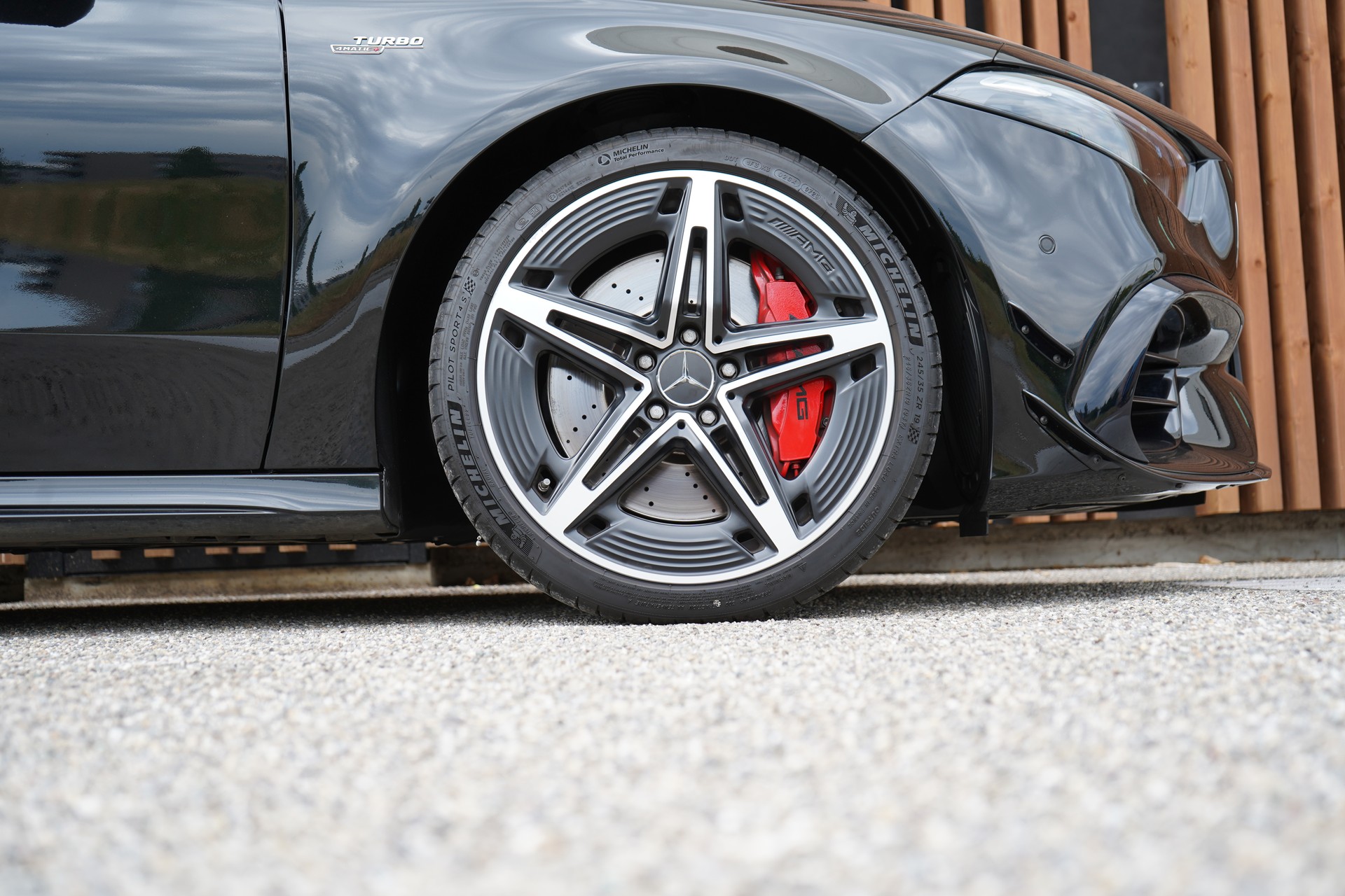 MERCEDES-BENZ A 45 S AMG 4MATIC+ SPEEDSHIFT AERO BLACK l 421 PS-image-18