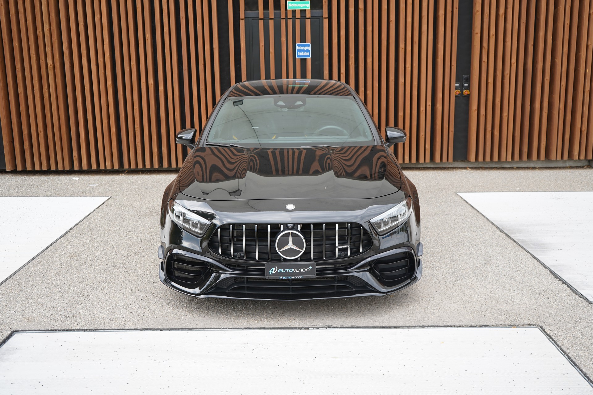 MERCEDES-BENZ A 45 S AMG 4MATIC+ SPEEDSHIFT AERO BLACK l 421 PS-image-13