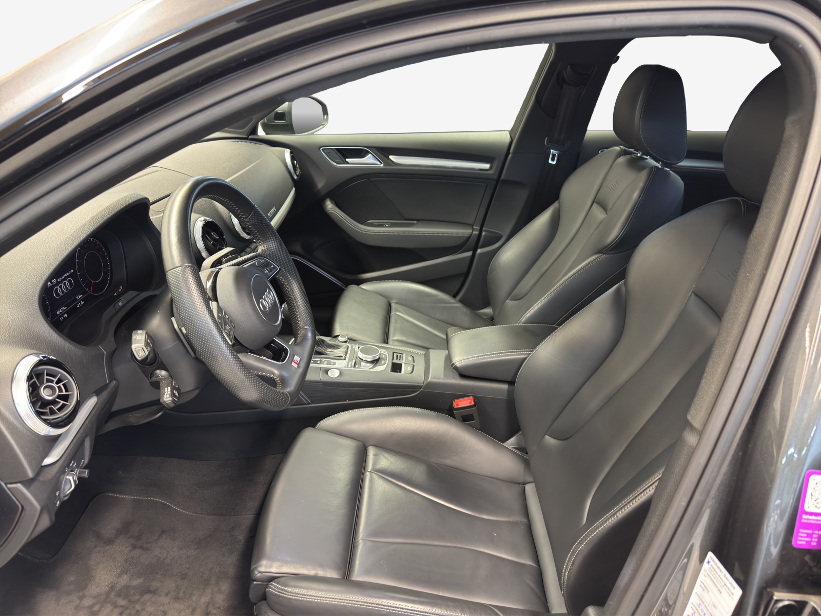 AUDI A3 Sportback 2.0 TFSI Sport quattro S-tronic-image-7