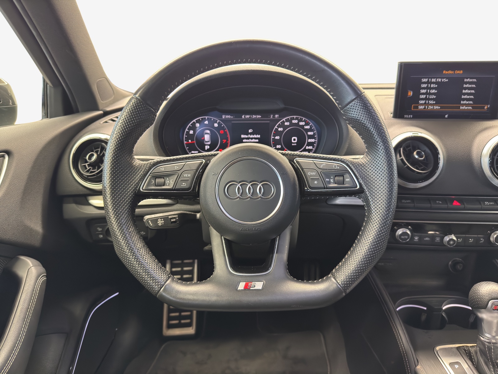 AUDI A3 Sportback 2.0 TFSI Sport quattro S-tronic-image-9