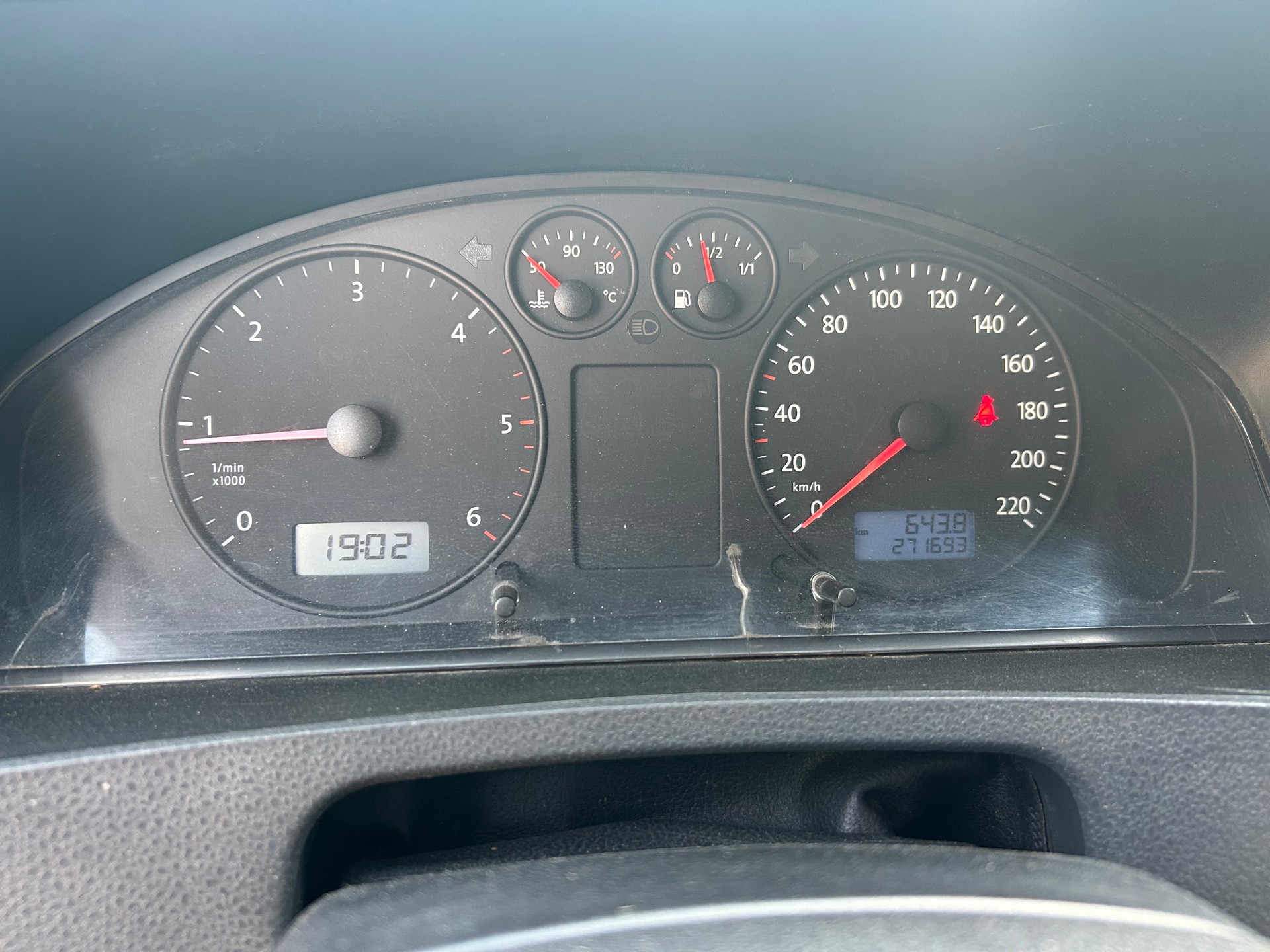 VW T5 Caravelle Trend 1.9 TDI PD-image-7