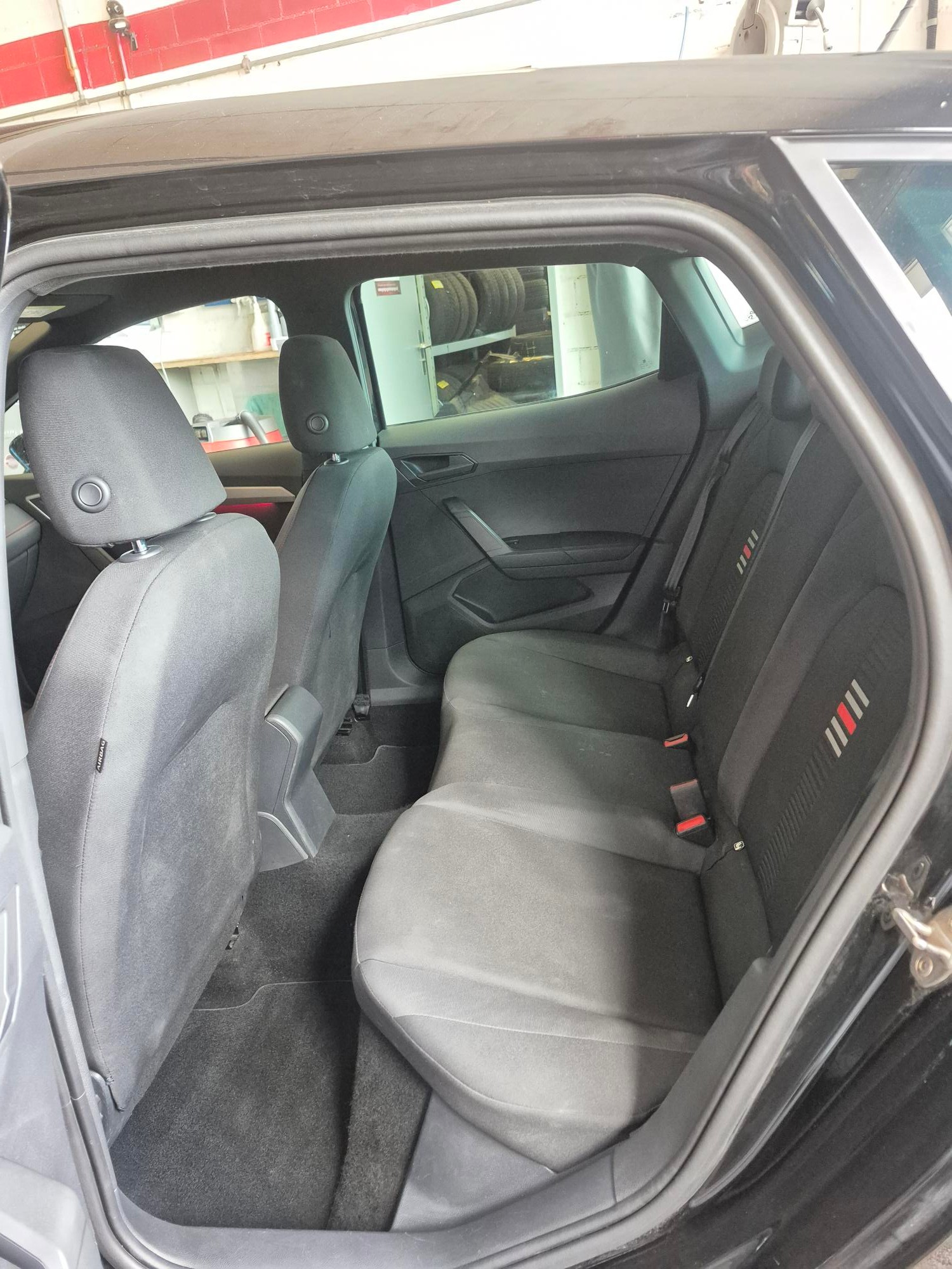 SEAT Ibiza 1.0 EcoTSI DSG Swiss FR-image-12