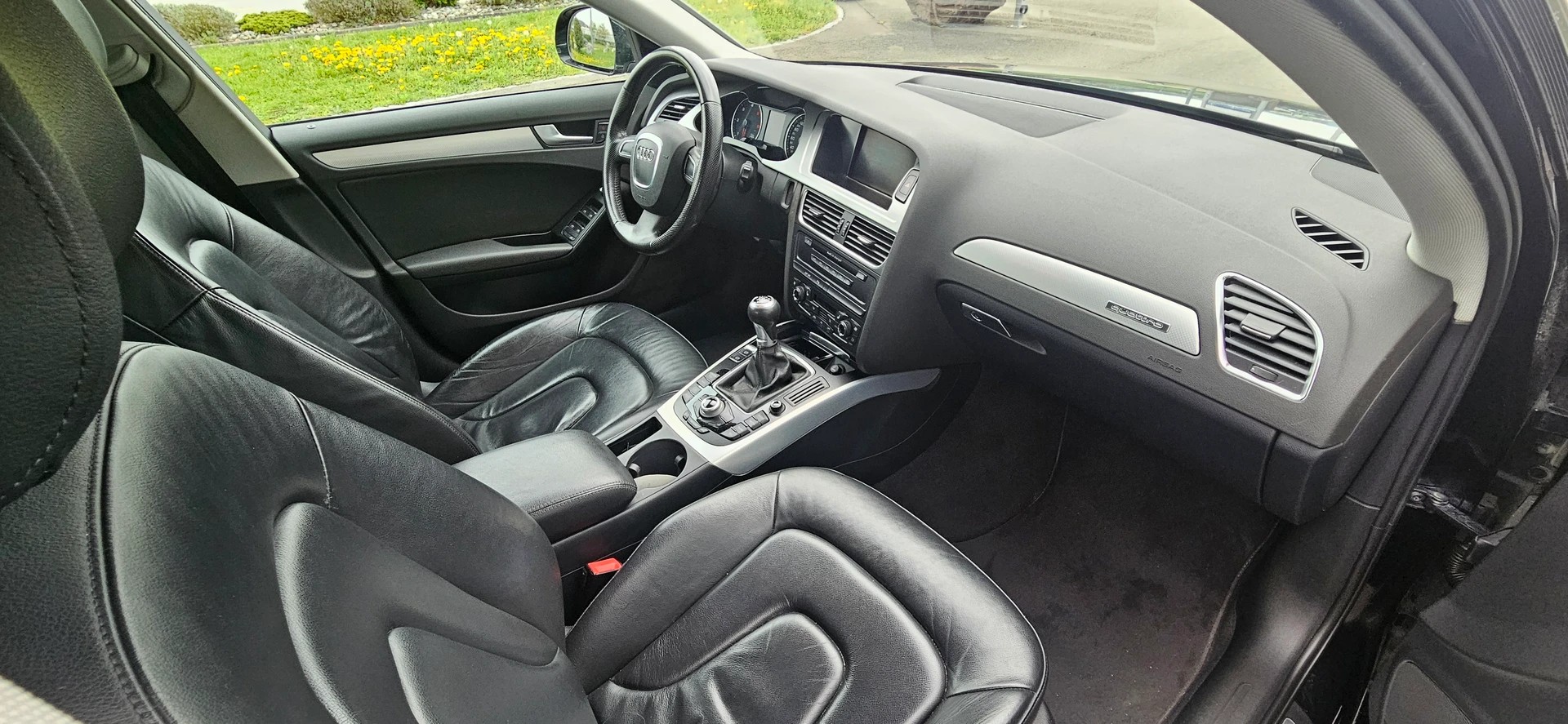 AUDI A4 Limousine 3.0 TDI quattro-image-9