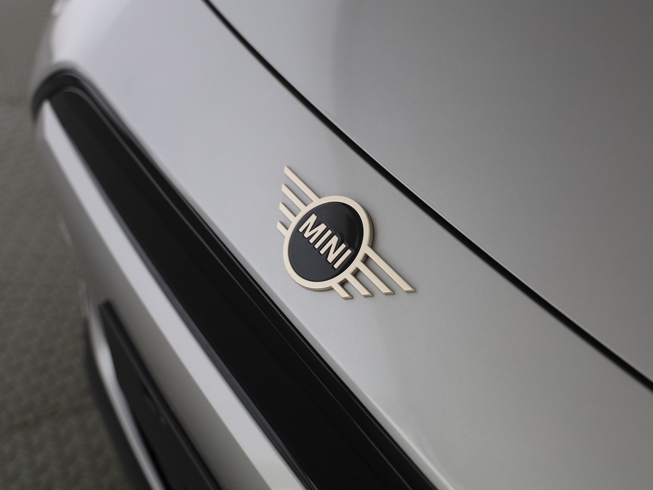MINI Cooper E-image-6