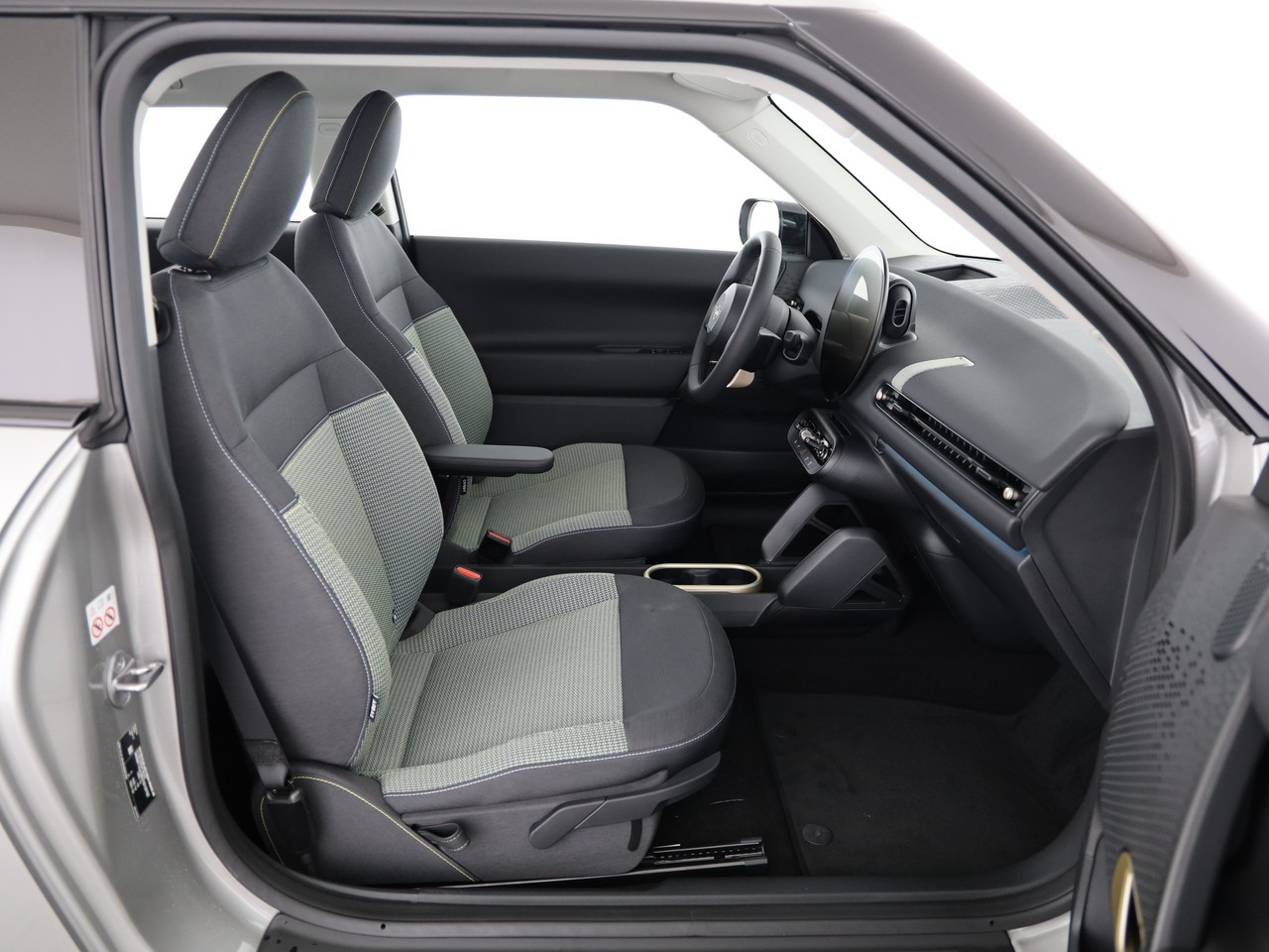 MINI Cooper E-image-13