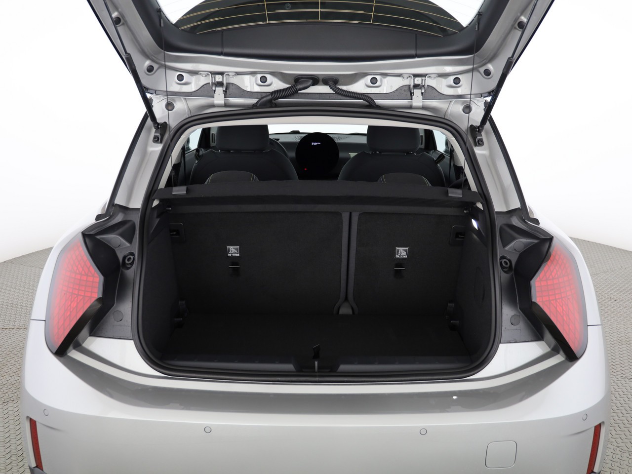 MINI Cooper E-image-10