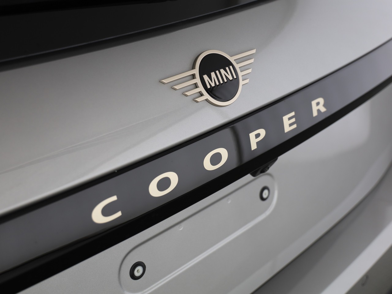 MINI Cooper E-image-11