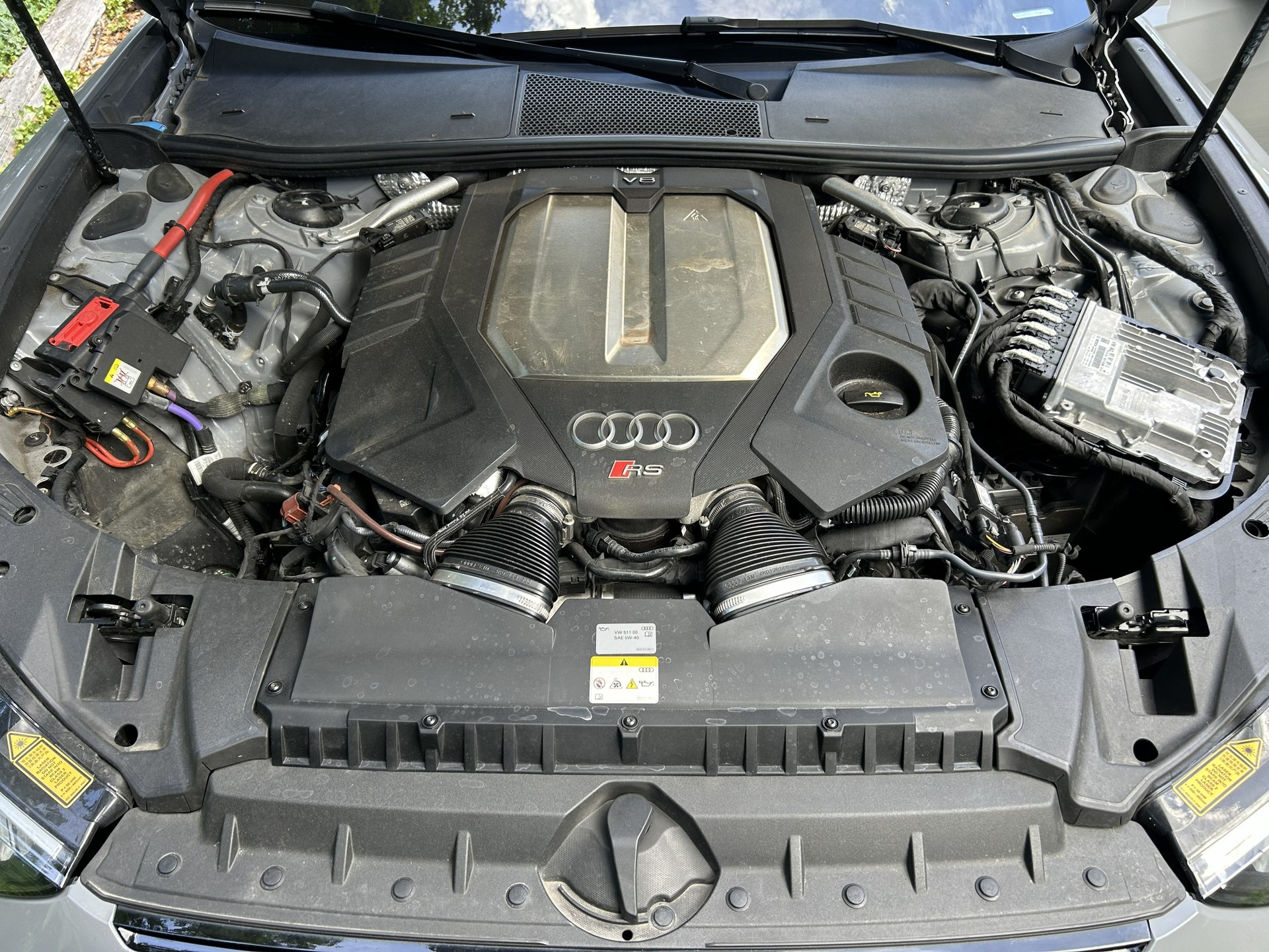 AUDI 4.0 V8 TFSI quattro T-Tronic-image-6