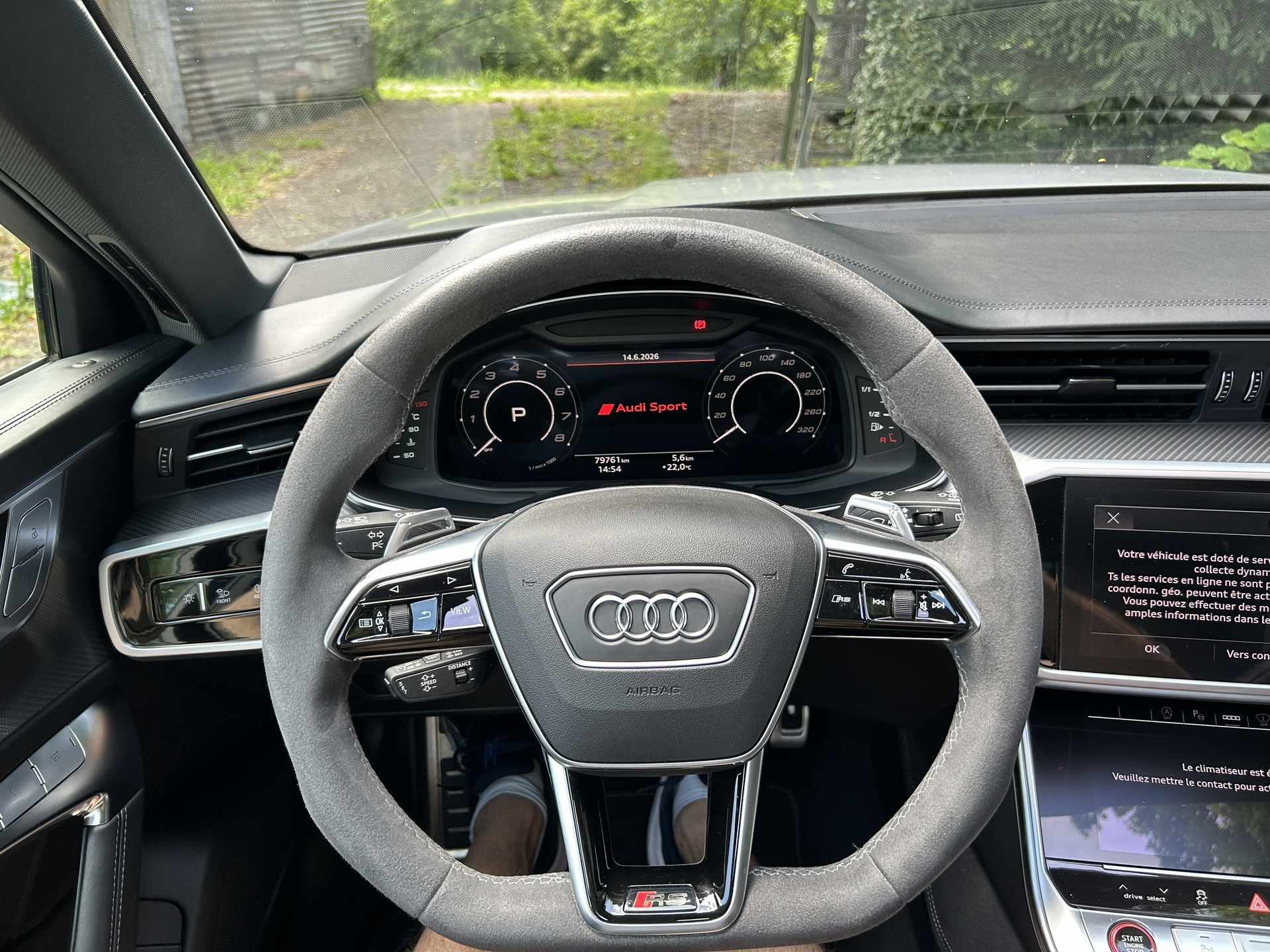 AUDI 4.0 V8 TFSI quattro T-Tronic-image-5