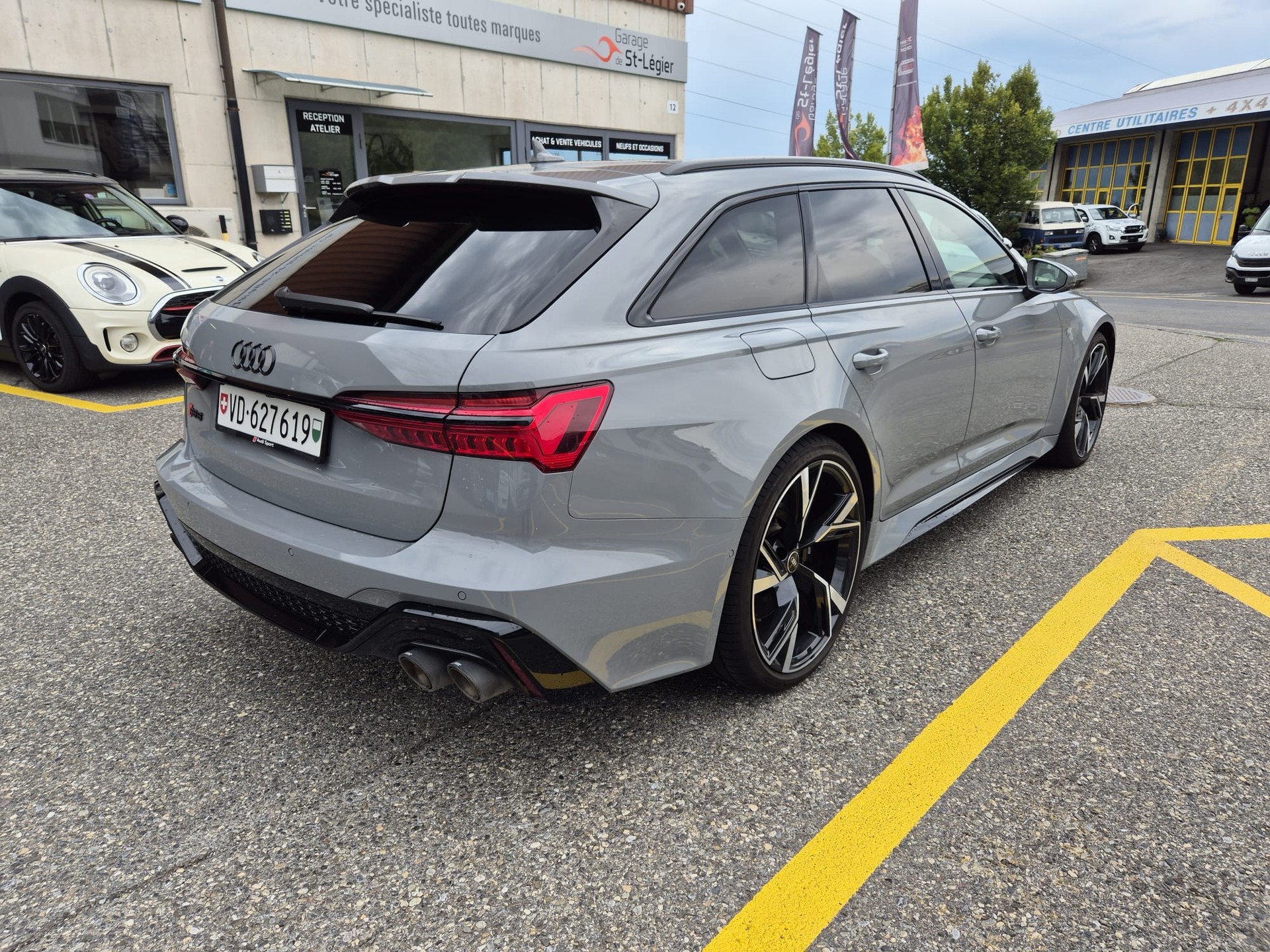 AUDI 4.0 V8 TFSI quattro T-Tronic-image-2