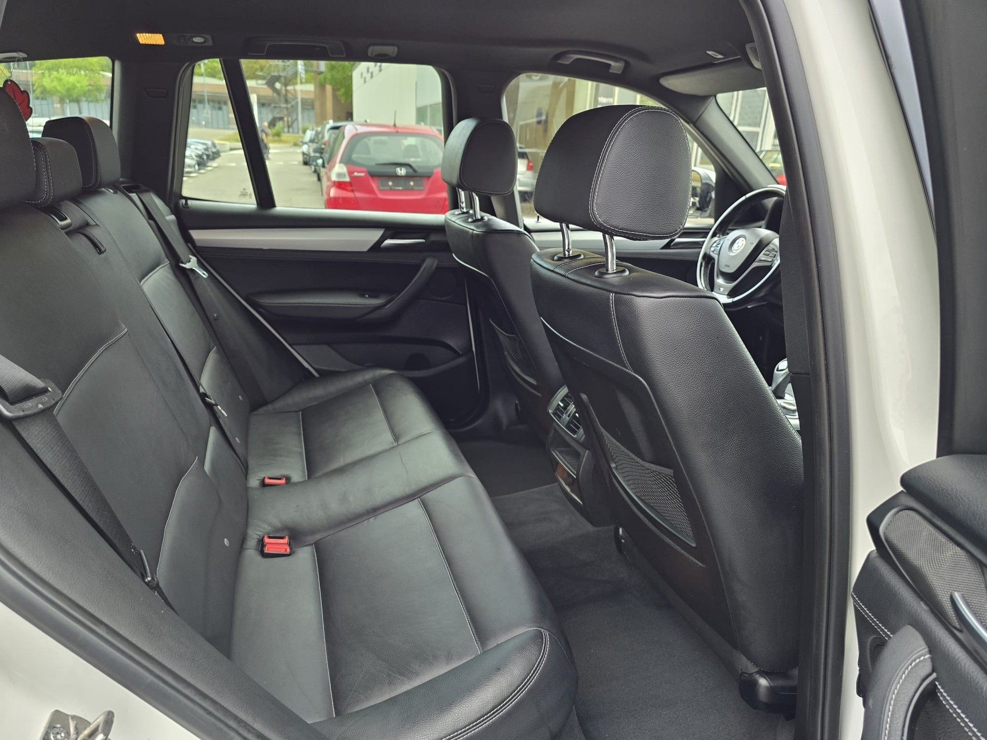 BMW X3 xDrive 35d Steptronic-image-19