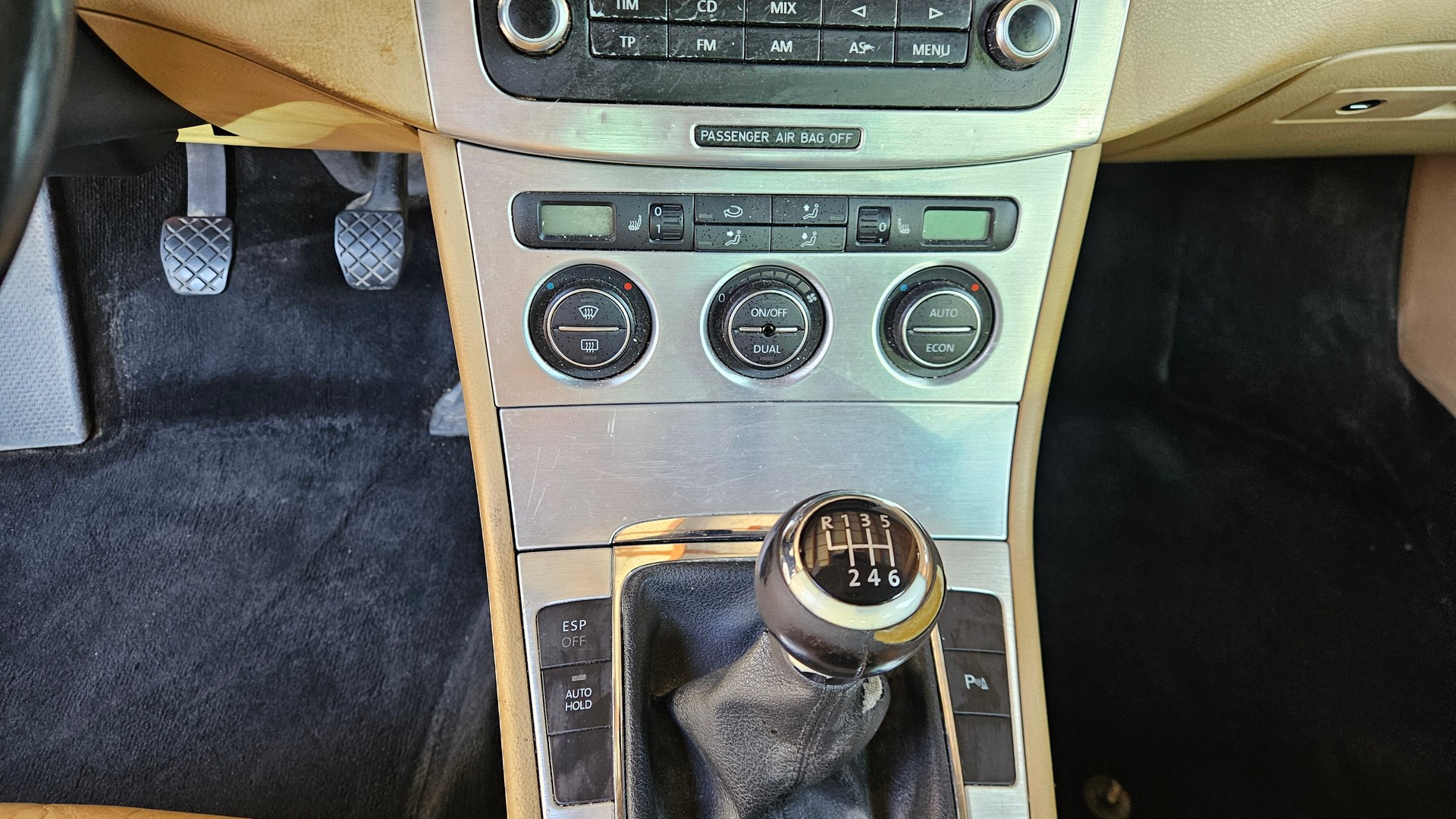 VW Passat Variant 2.0 TDI Comfortline 4Motion-image-11