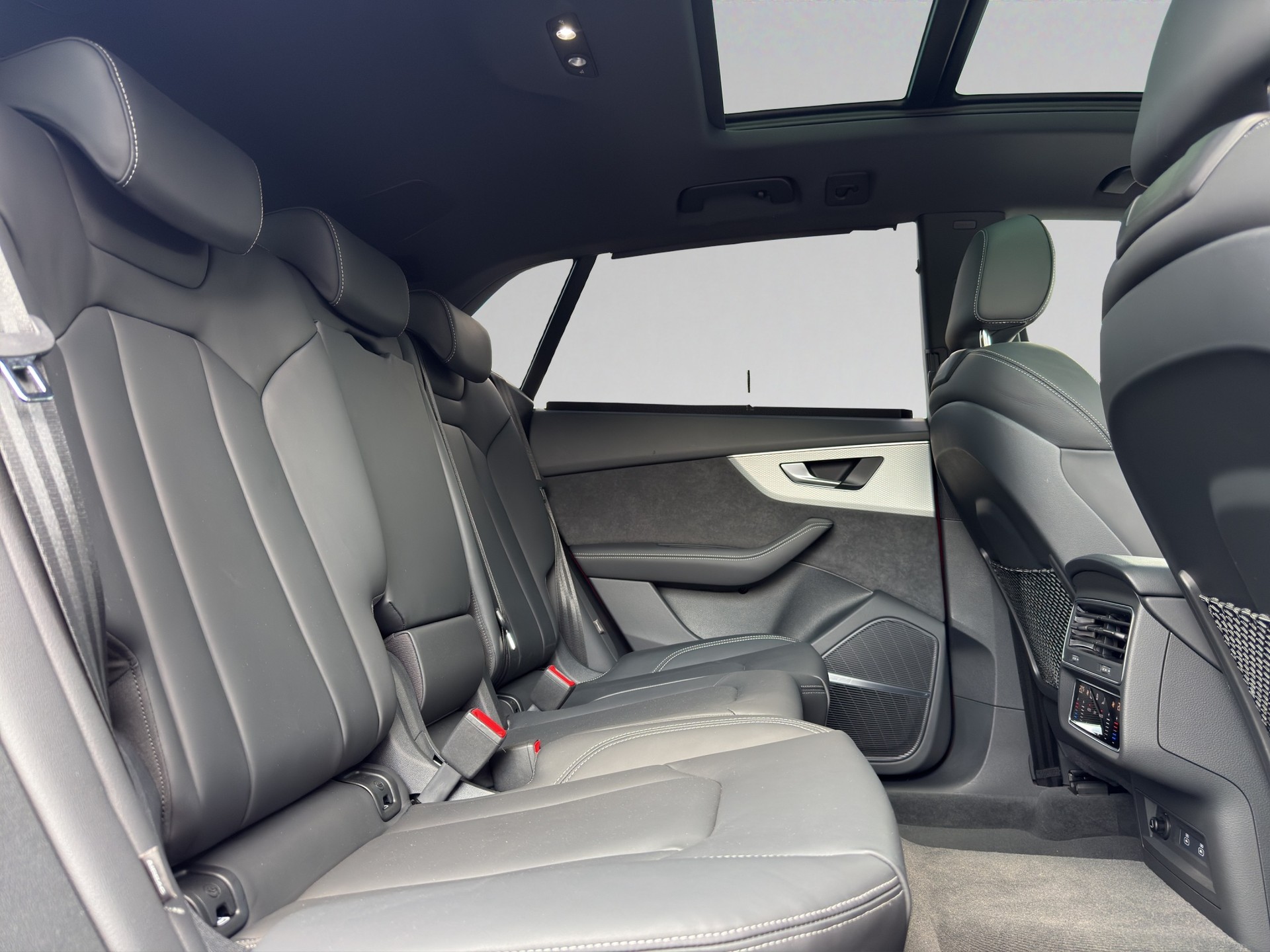 AUDI Q8 ABT 330 PS-image-10