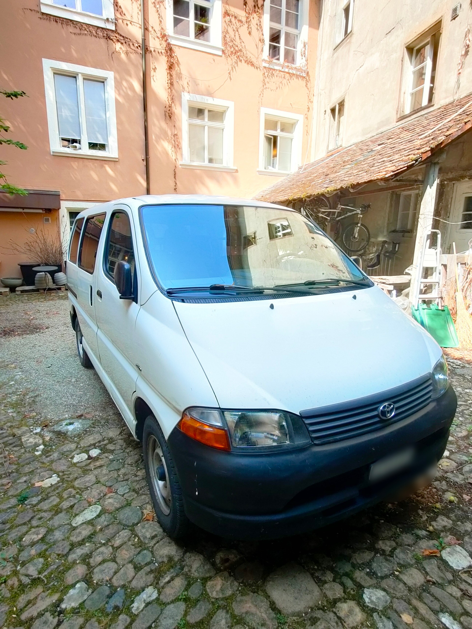 TOYOTA 2.5 D-4D 3 P.-image-1