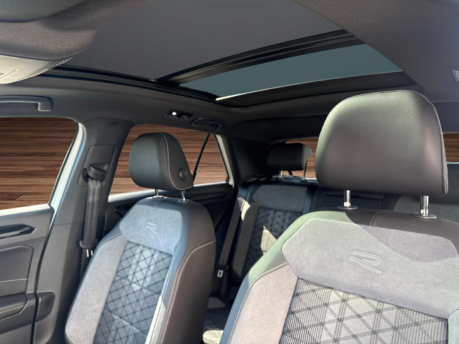 VW T-Roc 2.0 TSI R-Line DSG 4motion-image-6