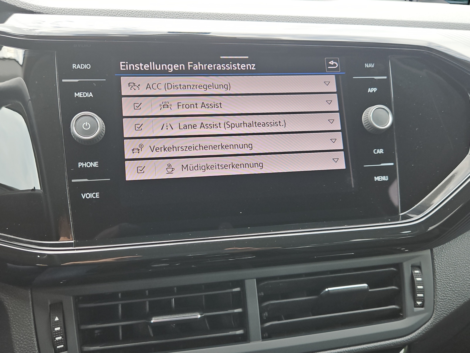 VW T-Cross 1.0 TSI Style DSG-image-18