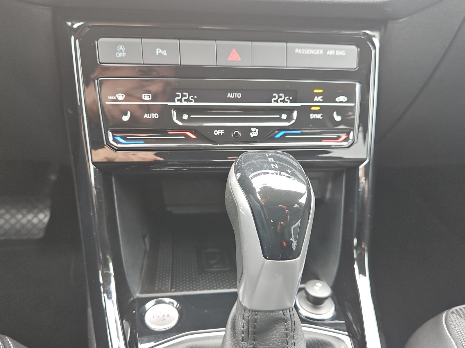VW T-Cross 1.0 TSI Style DSG-image-23