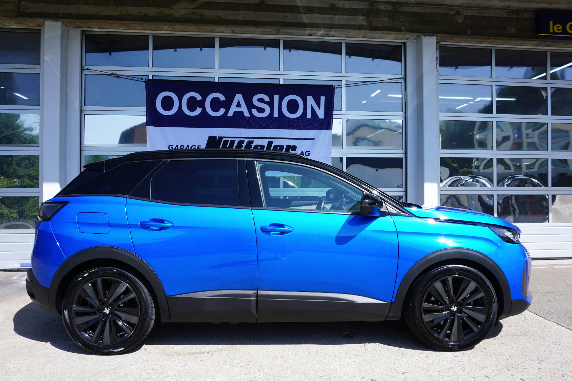 PEUGEOT 3008 1.6 Plug-in Hybrid4 GT Pack-image-2