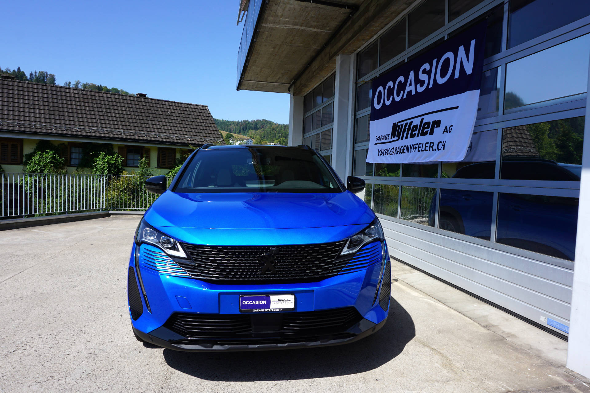 PEUGEOT 3008 1.6 Plug-in Hybrid4 GT Pack-image-1
