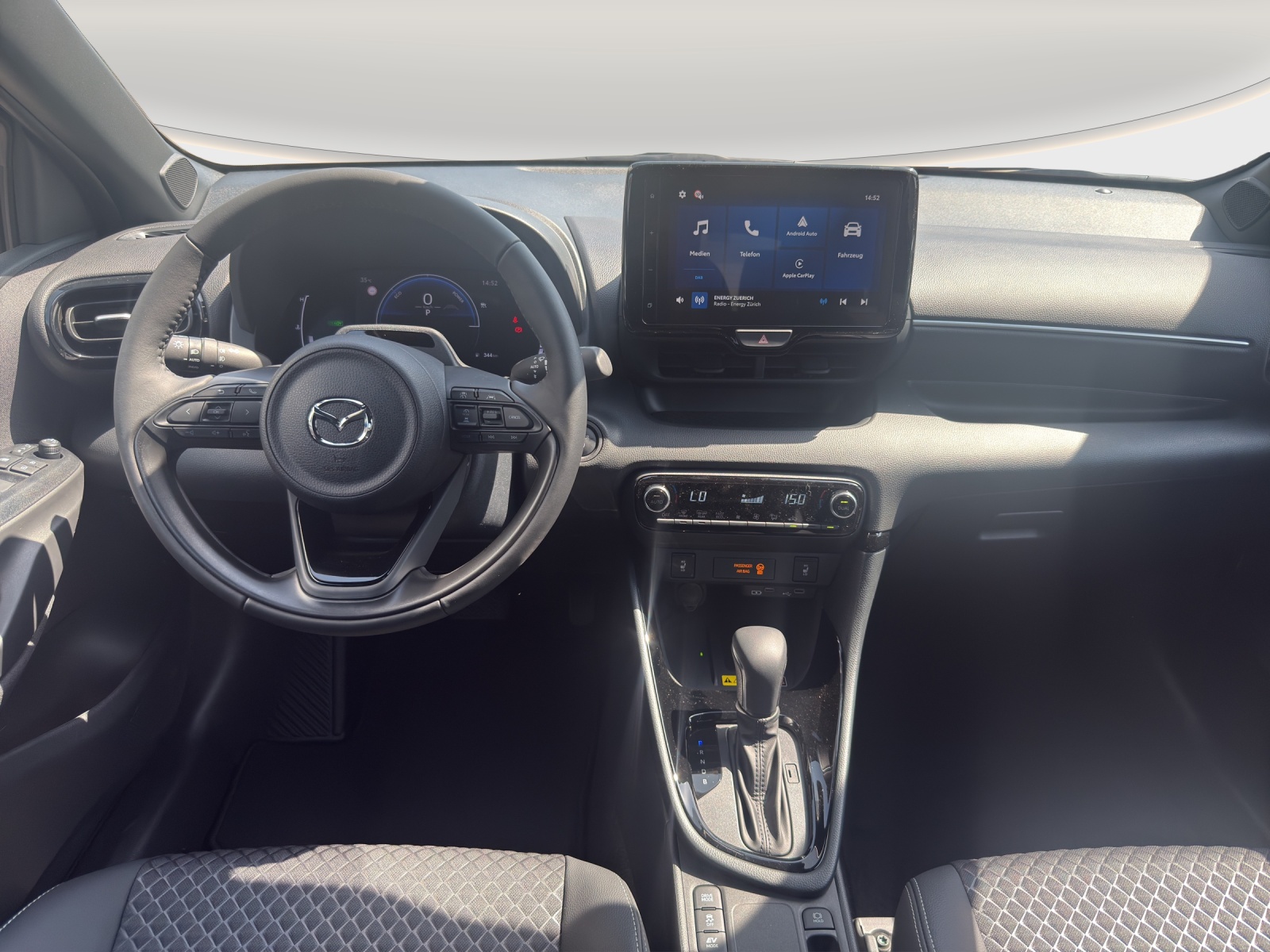 MAZDA 2 1.5 Hybrid Homura-image-11