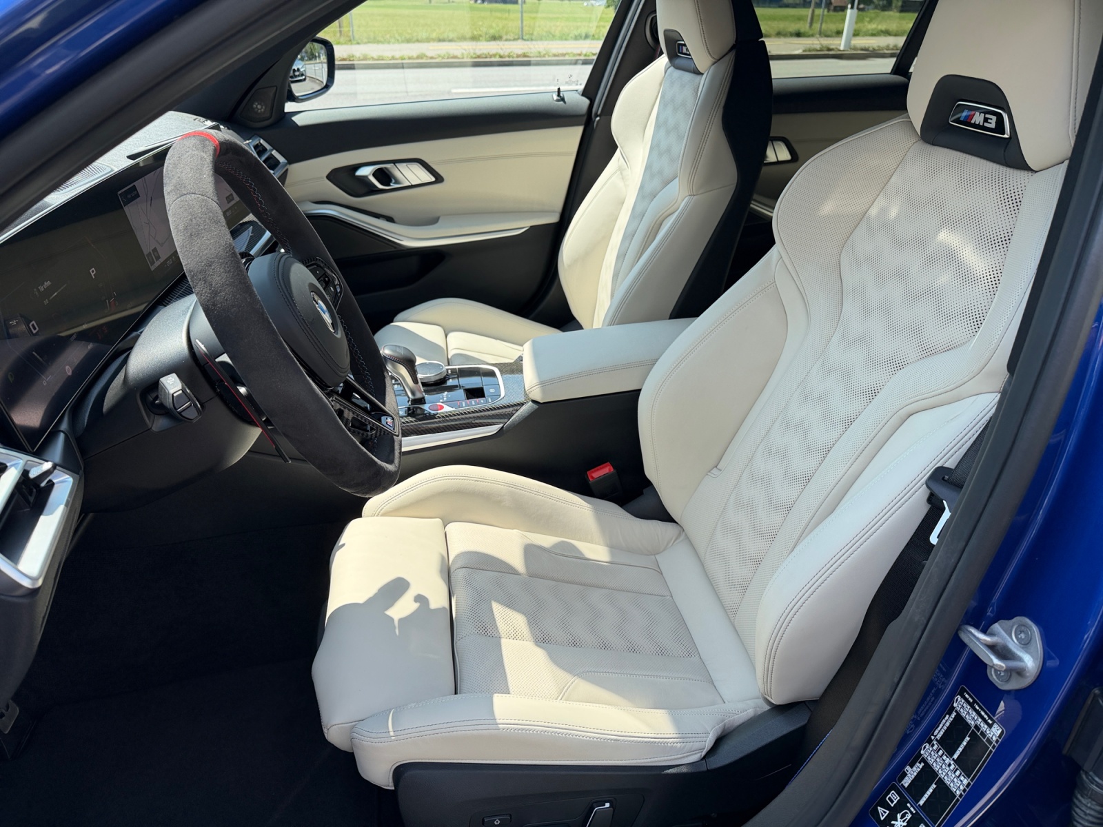BMW M3 Competition xDrive Touring-image-8