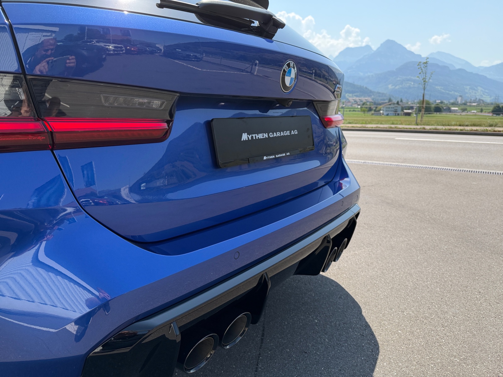BMW M3 Competition xDrive Touring-image-15