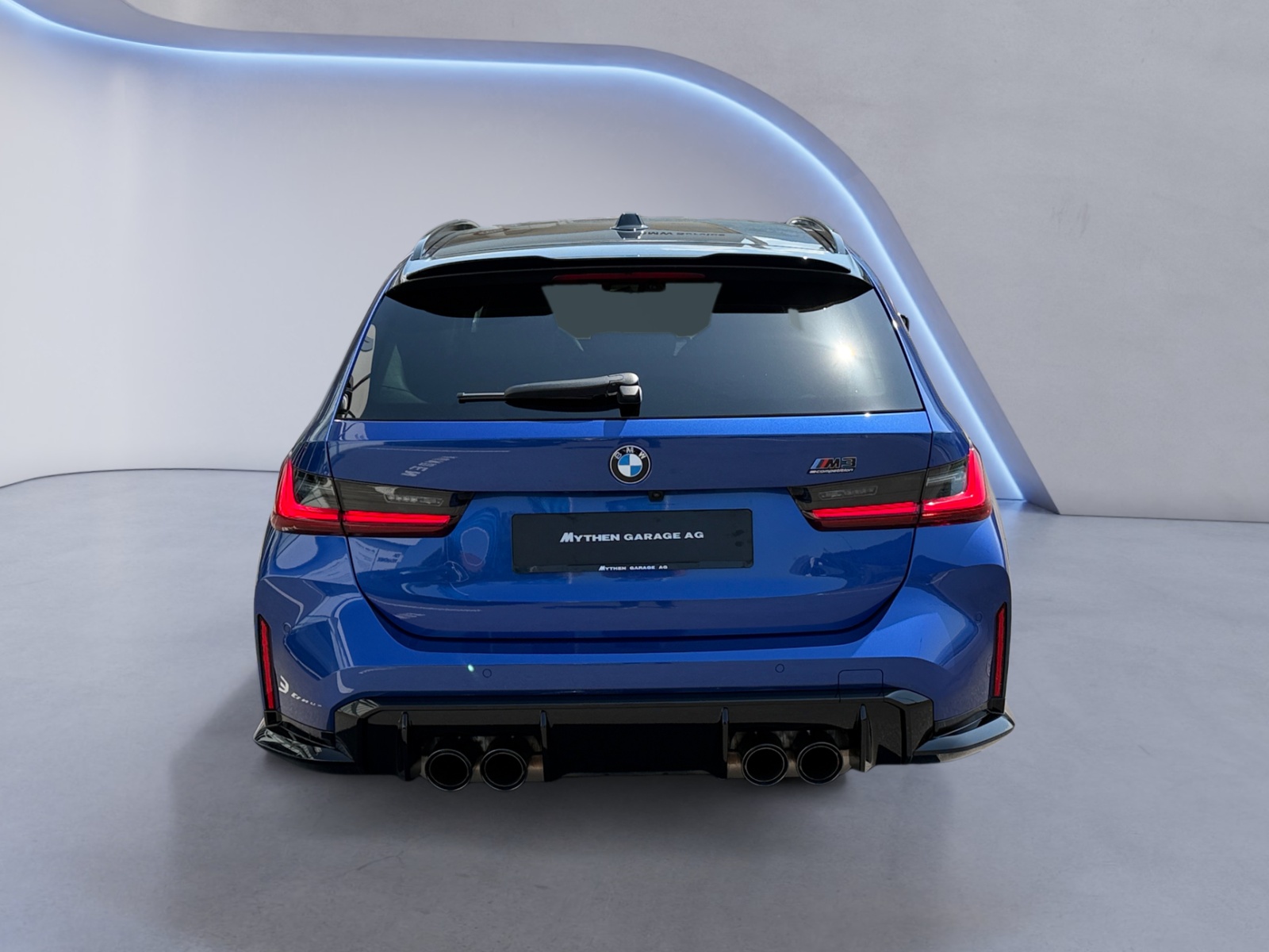 BMW M3 Competition xDrive Touring-showroom-element-3