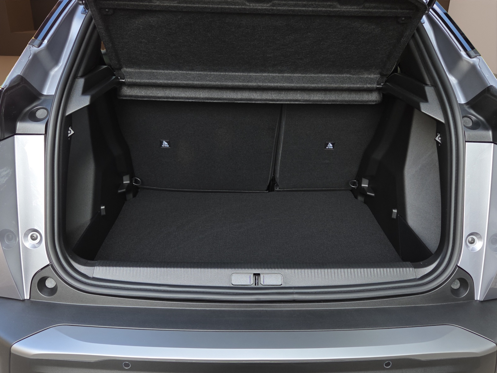 PEUGEOT Peugeot 2008 Allure Hybrid 145-image-11
