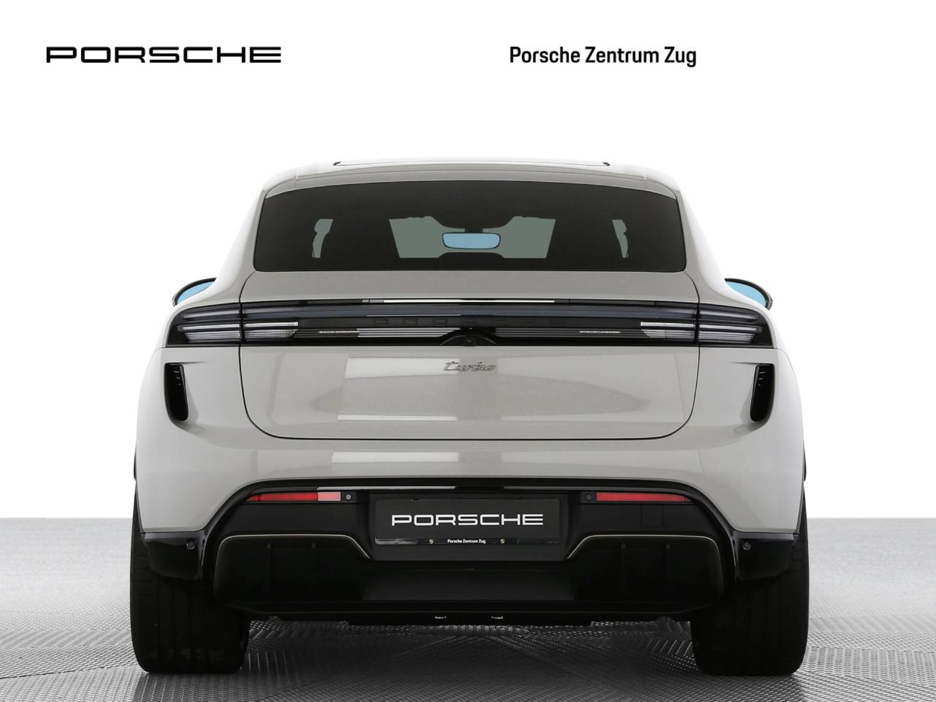 PORSCHE Macan Turbo-image-5