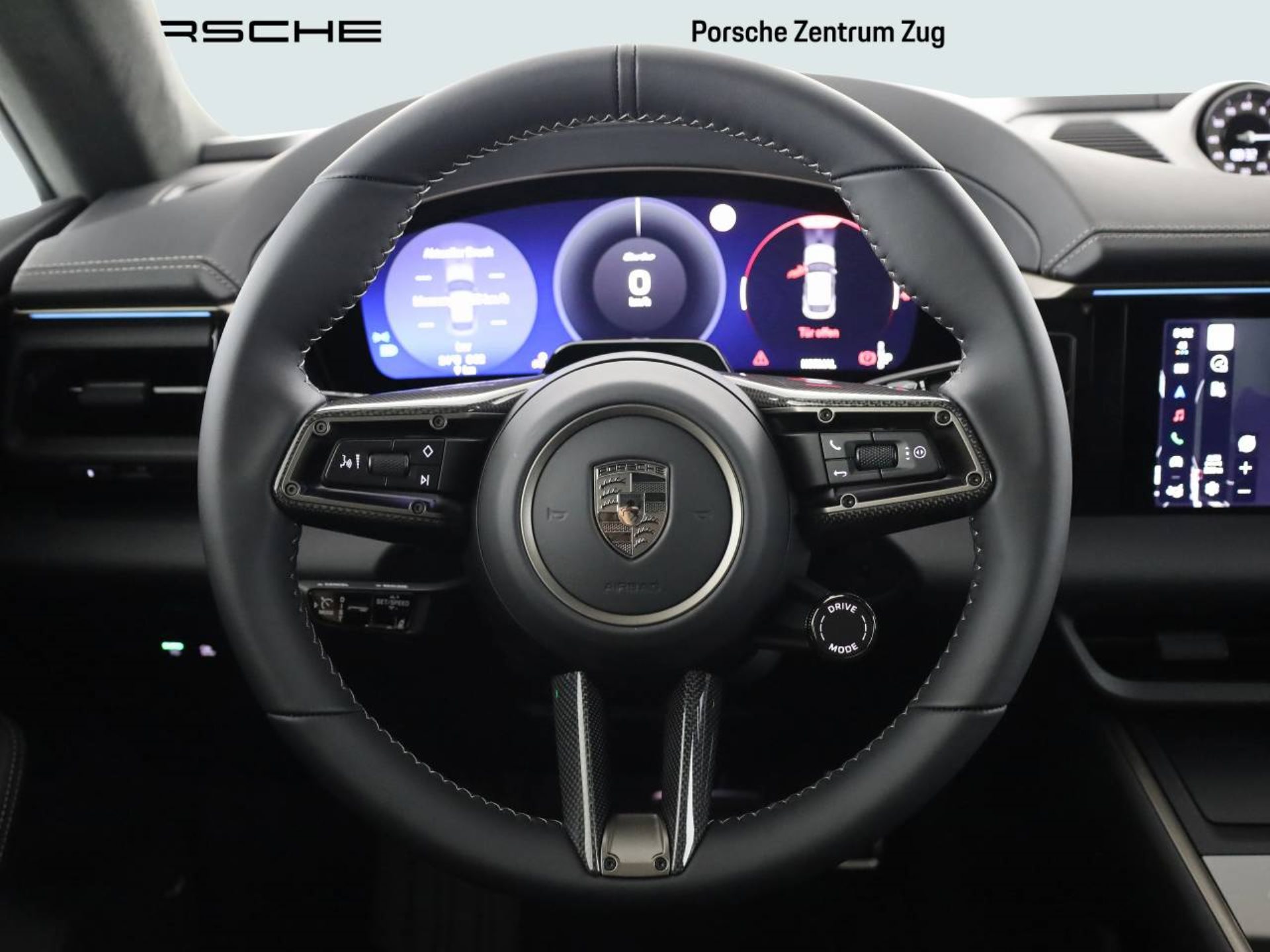 PORSCHE Macan Turbo-image-14