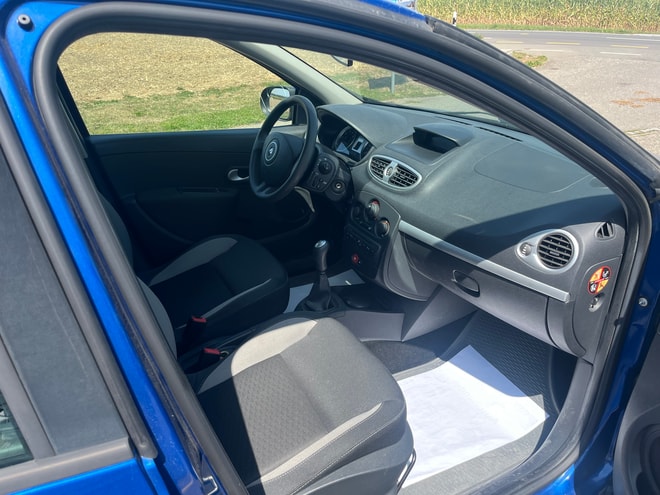 RENAULT Clio 1.2 16V Expression-image-6