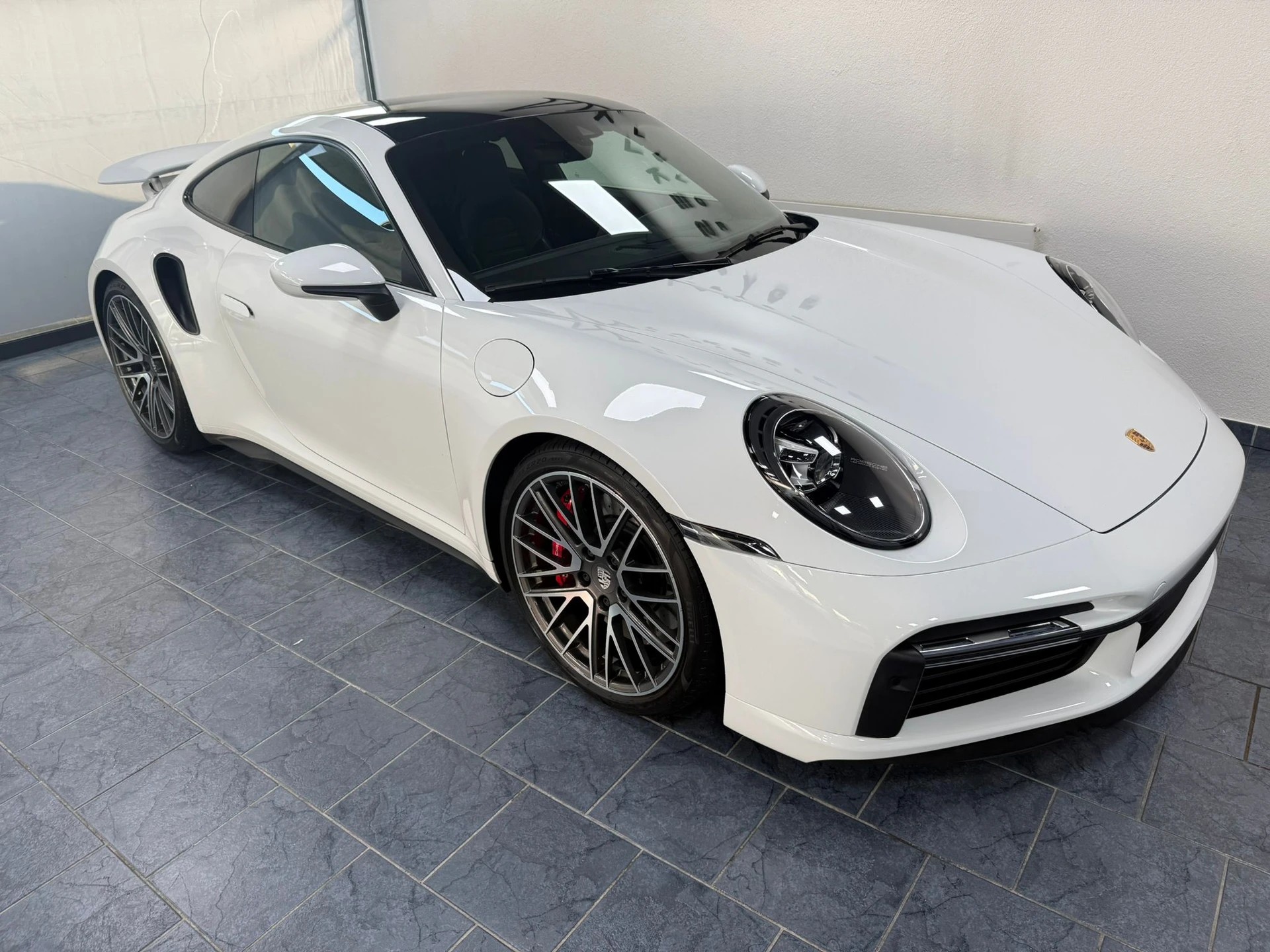 PORSCHE 911 Turbo PDK-showroom-element-2