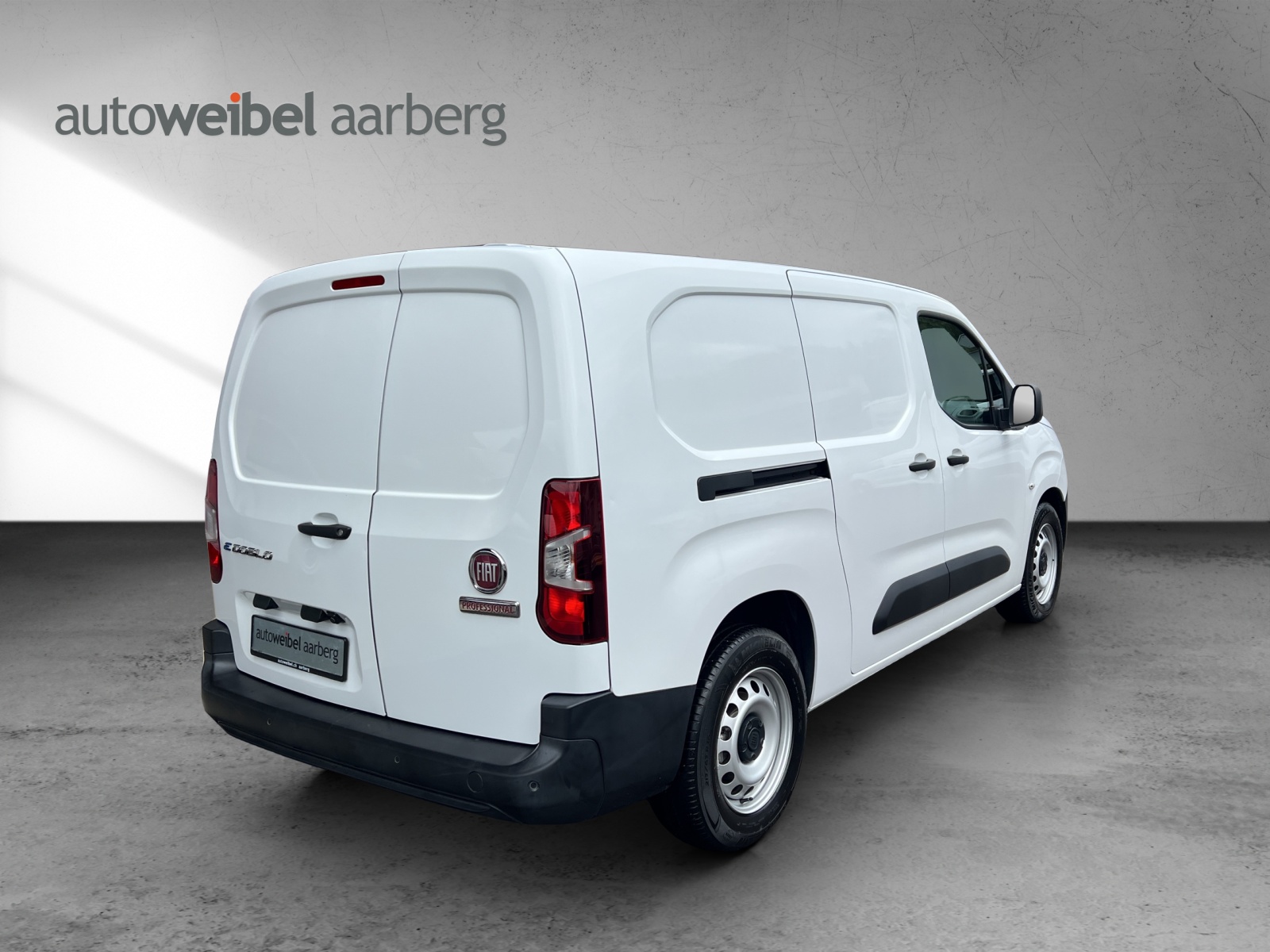 FIAT E-Doblo L1 50kWh 800kg Swiss Edition-showroom-element-1