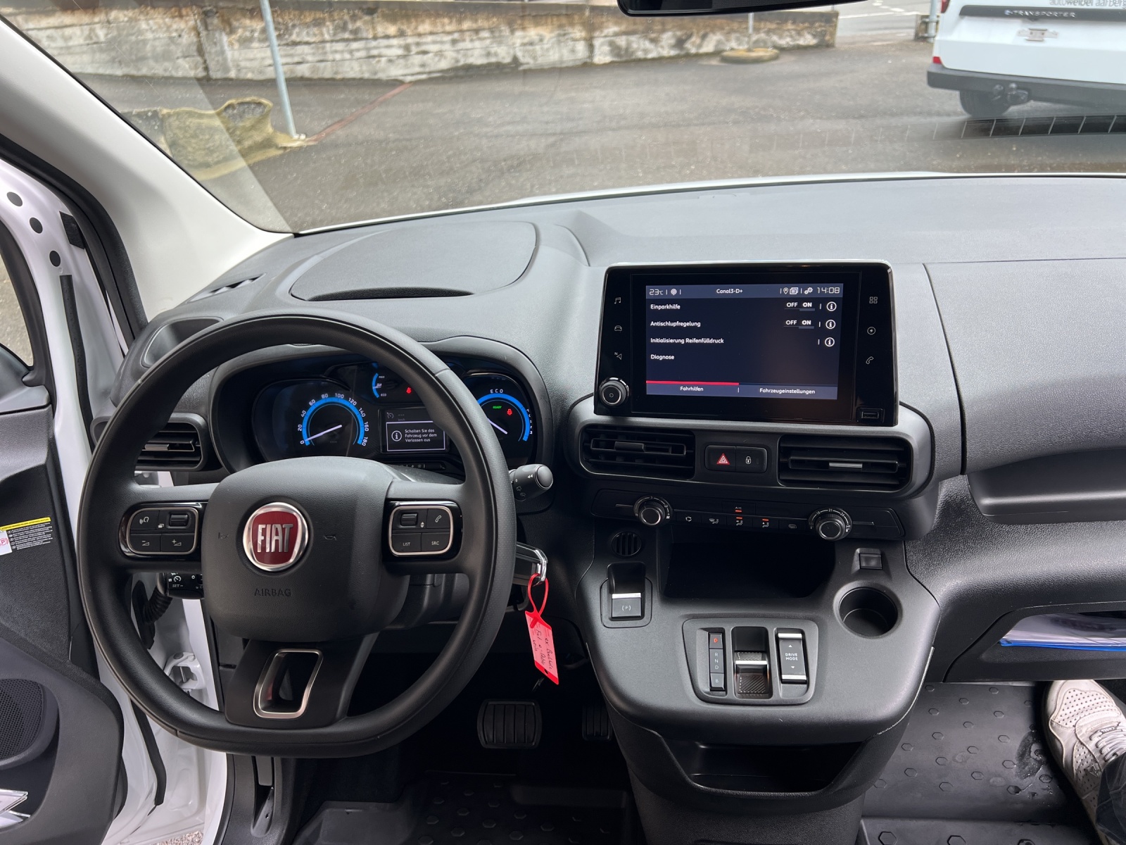 FIAT E-Doblo L1 50kWh 800kg Swiss Edition-image-7