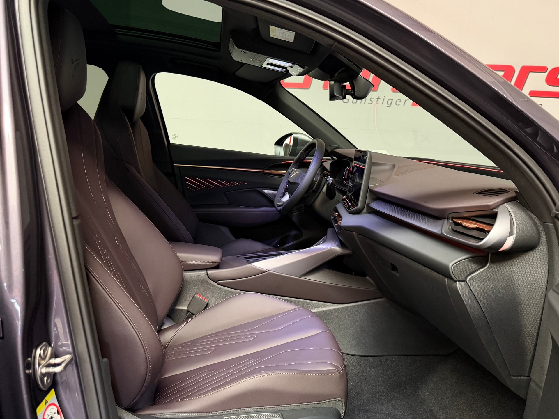 CUPRA Terramar 1.5 eHybrid DSG VZ AHK-image-17