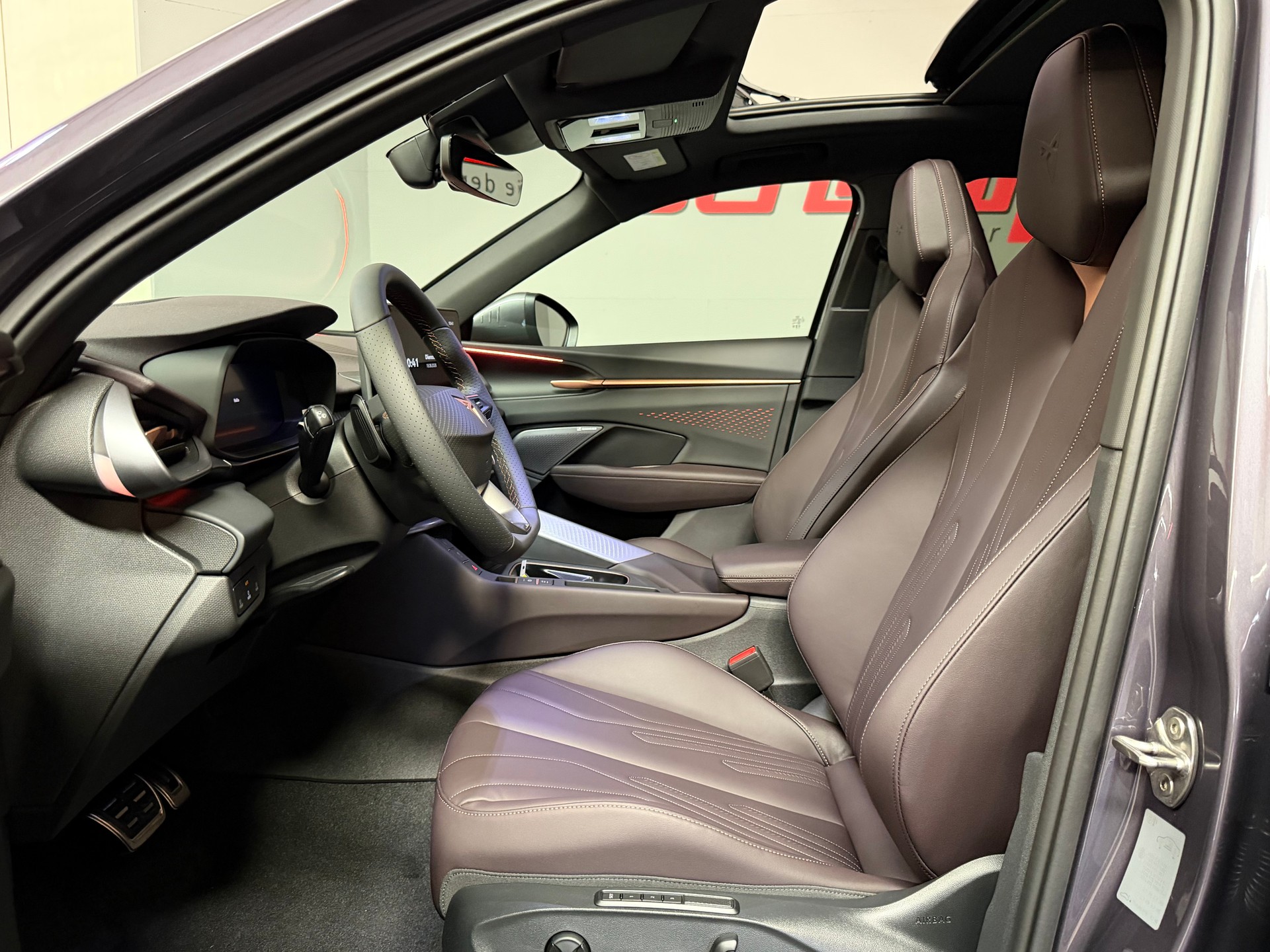 CUPRA Terramar 1.5 eHybrid DSG VZ AHK-image-12