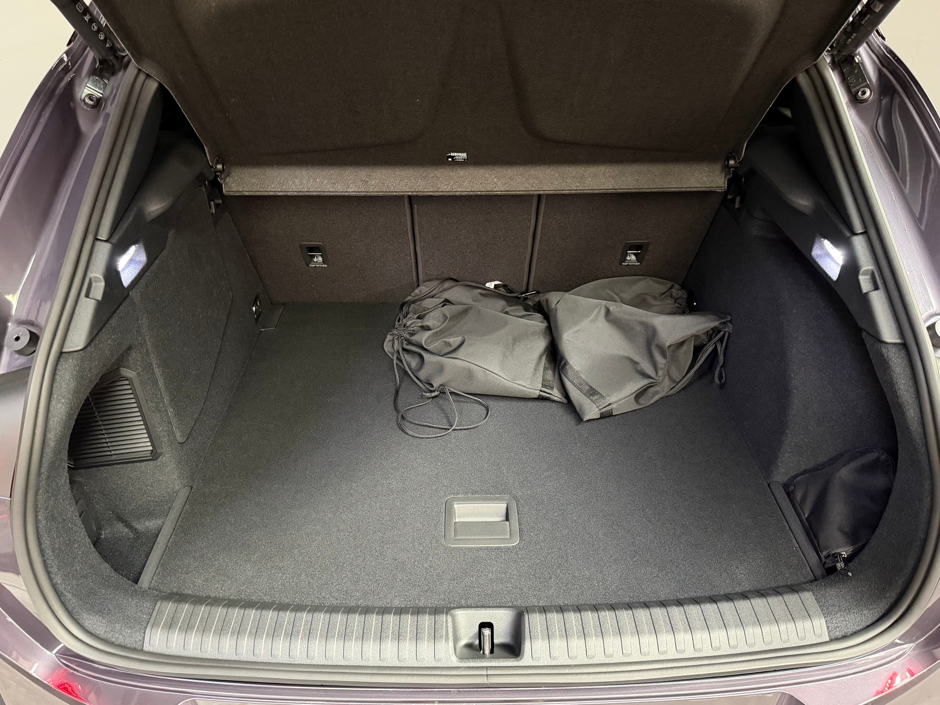 CUPRA Terramar 1.5 eHybrid DSG VZ AHK-image-11