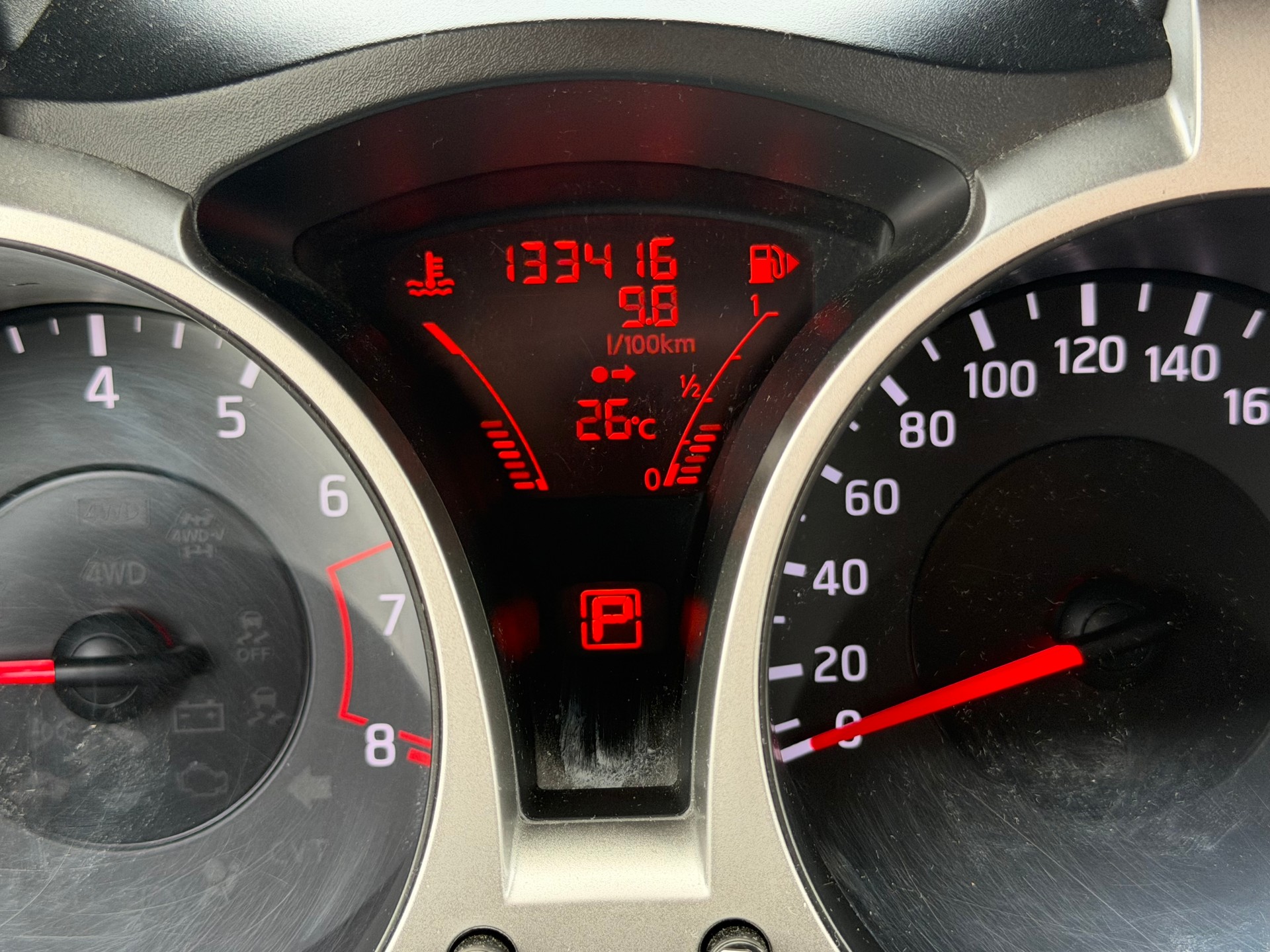 NISSAN Juke 1.6 DIG-T tekna 4x4 Xtronic M-CVT-image-4