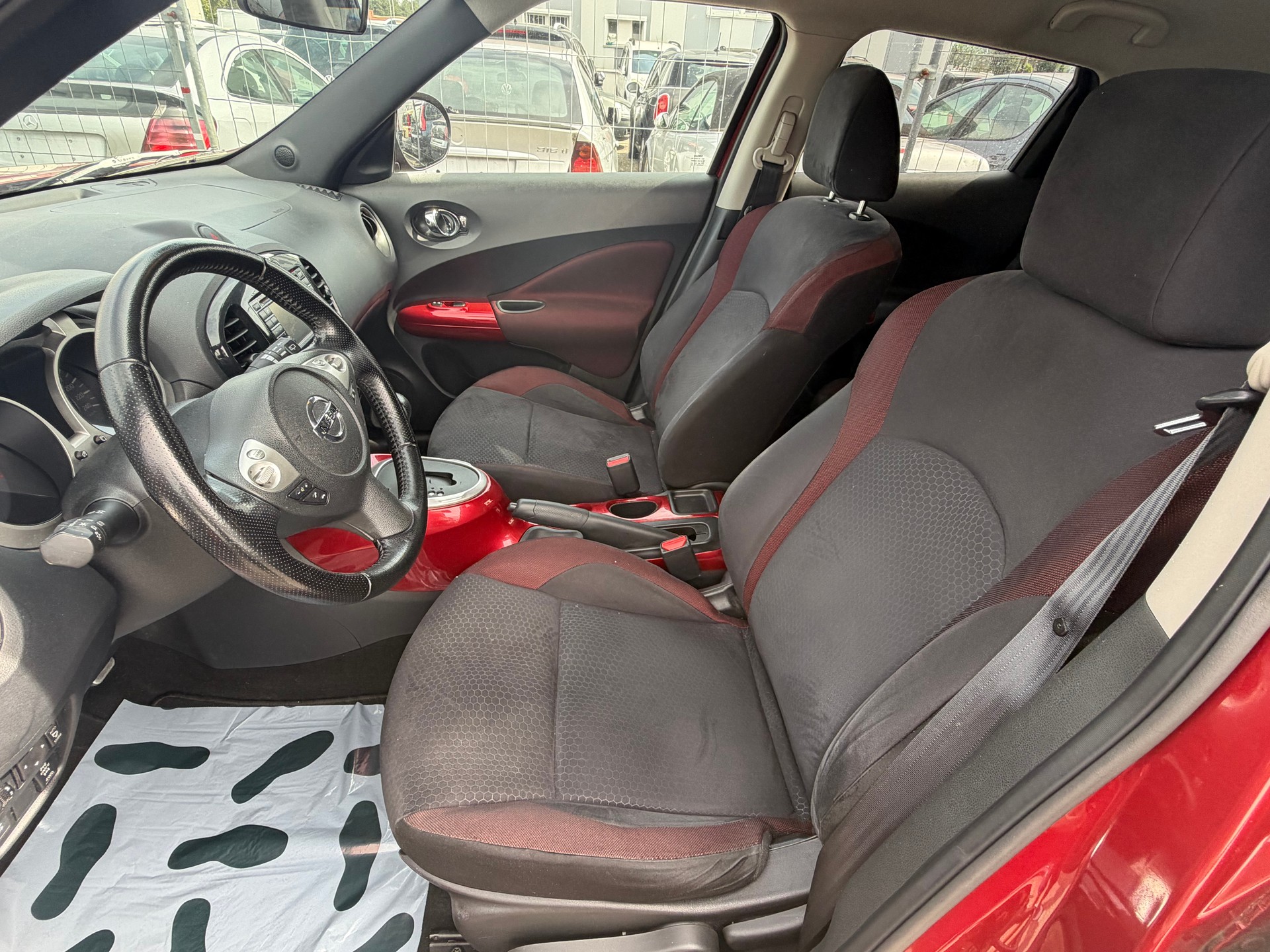 NISSAN Juke 1.6 DIG-T tekna 4x4 Xtronic M-CVT-image-8