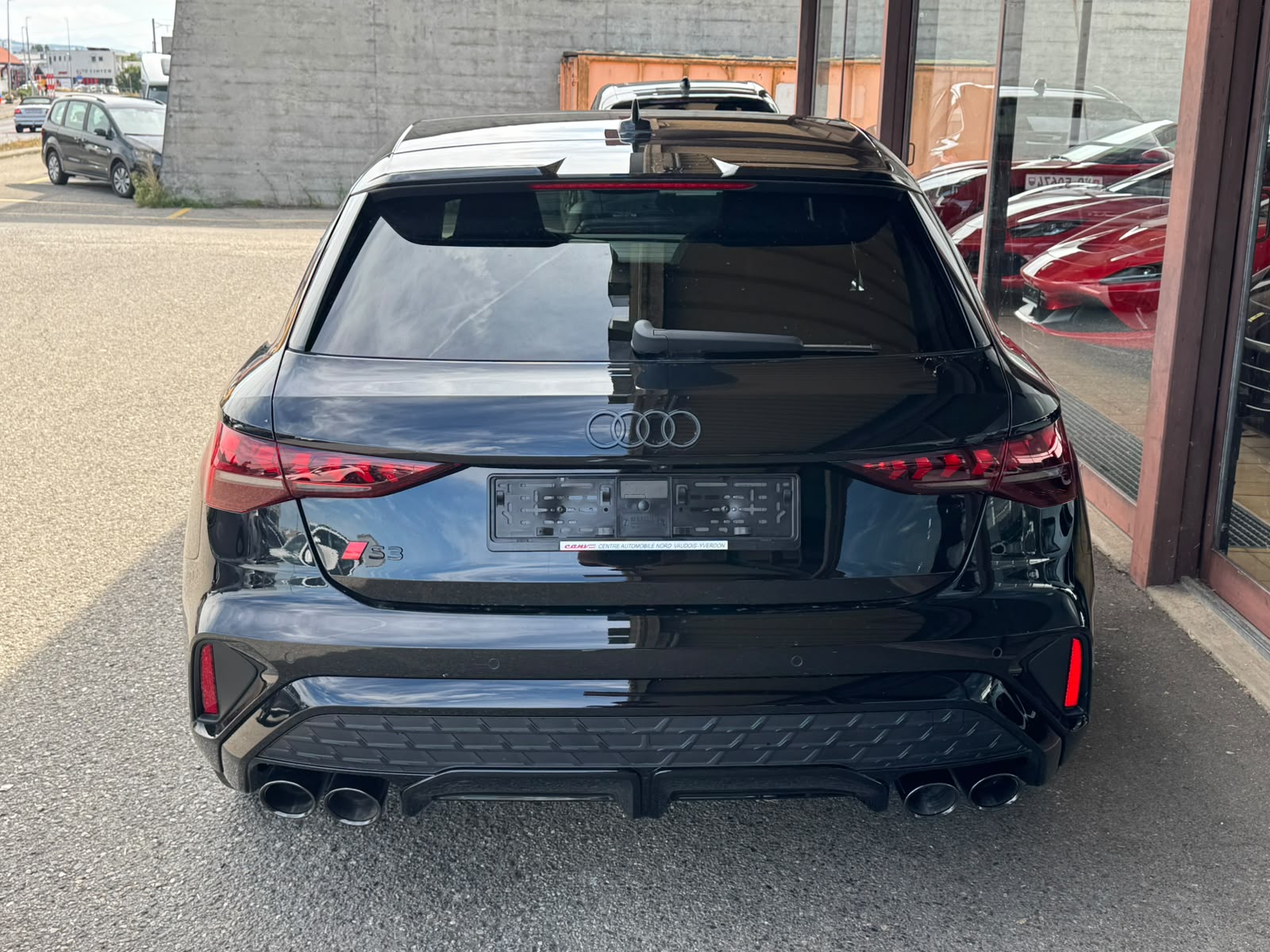 AUDI S3 Sportback TFSI quattro S-tronic-image-4