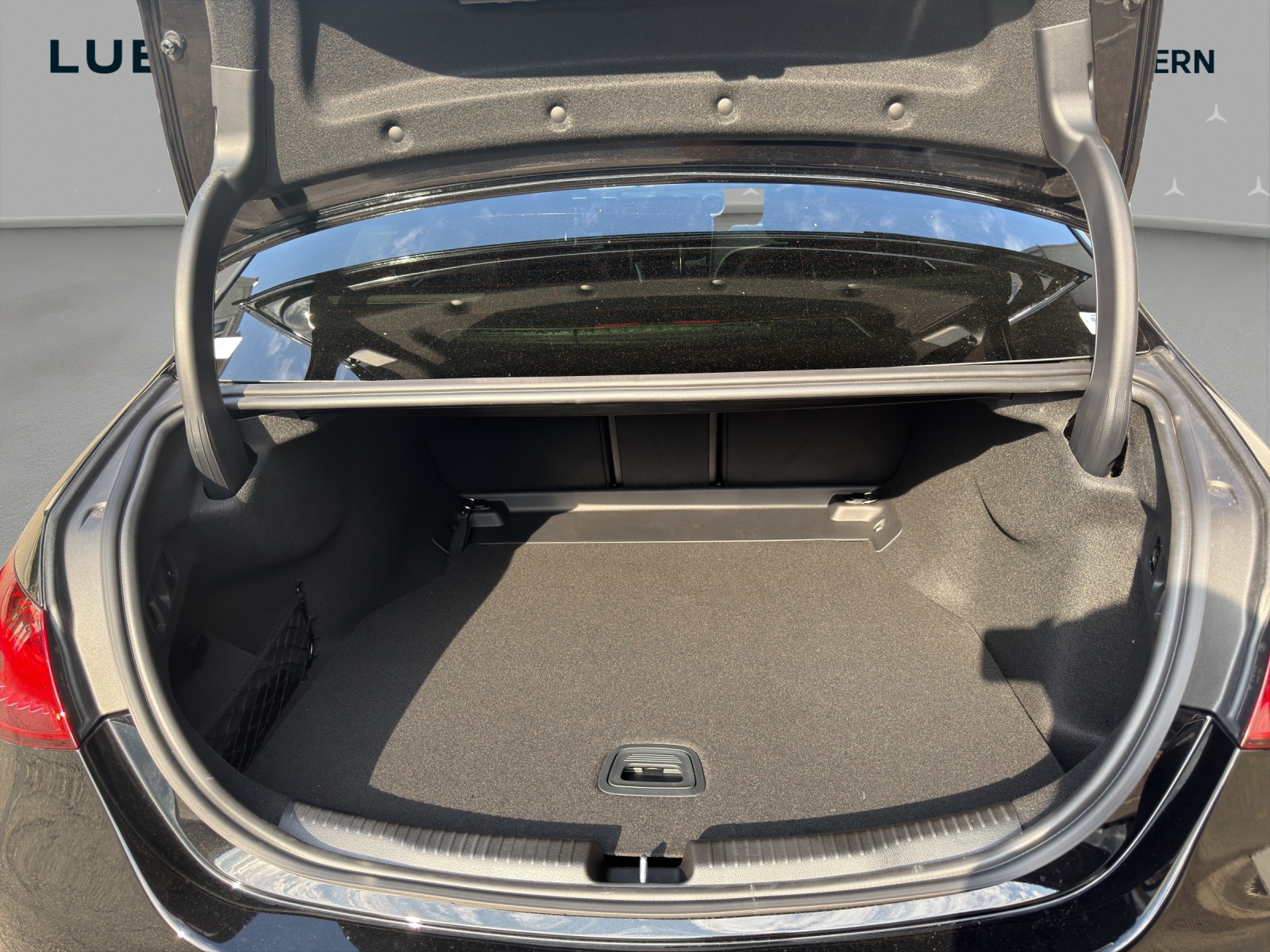 MERCEDES-BENZ C 220 d 4 Matic Swiss Star-image-14