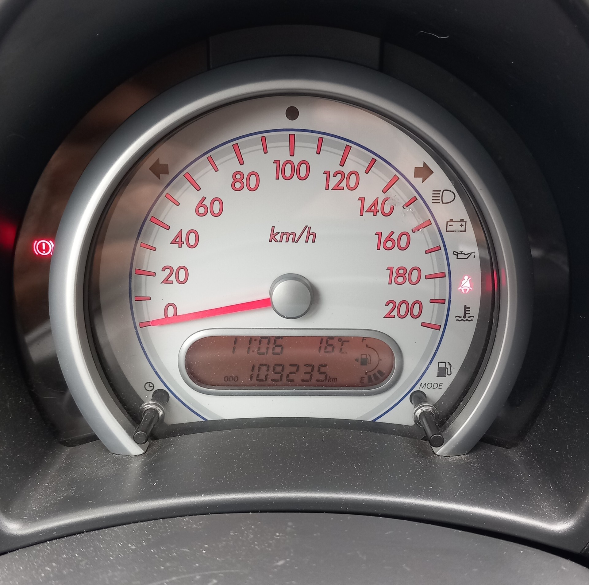SUZUKI Splash 1.2i 16V GL Top-image-10