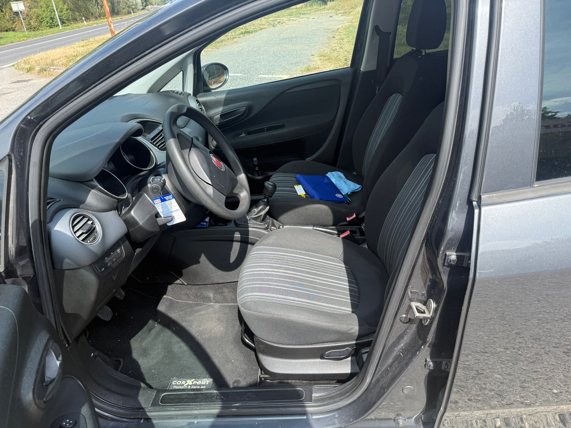 FIAT Punto 1.4 Dynamic-image-9