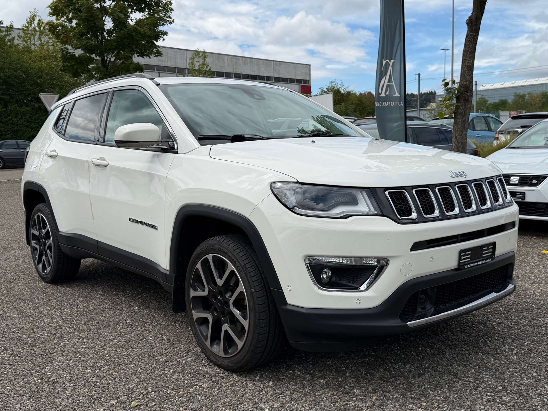 JEEP Compass 2.0CRD Limited AWD 9ATX-image-2